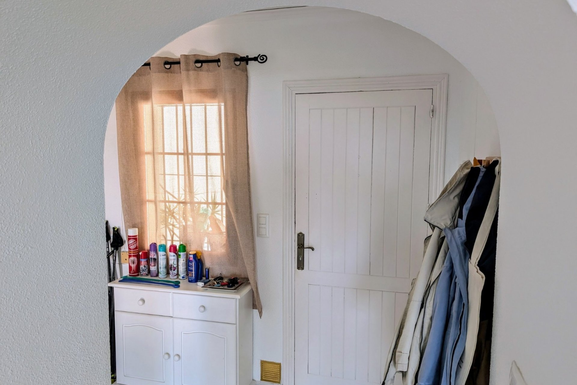 Herverkoop - Geschakelde woning -
Moraira - Benimeit