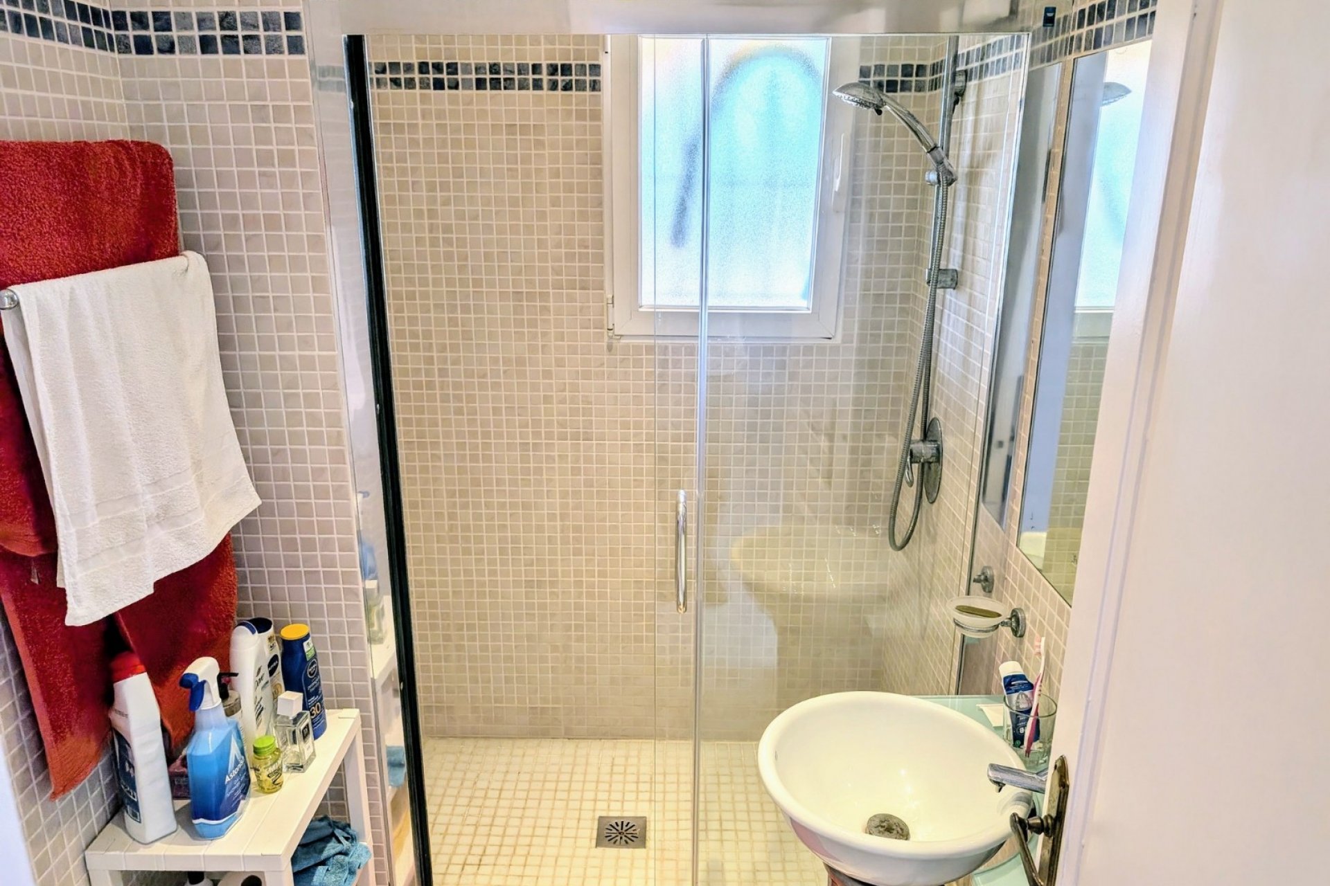 Herverkoop - Geschakelde woning -
Moraira - Benimeit