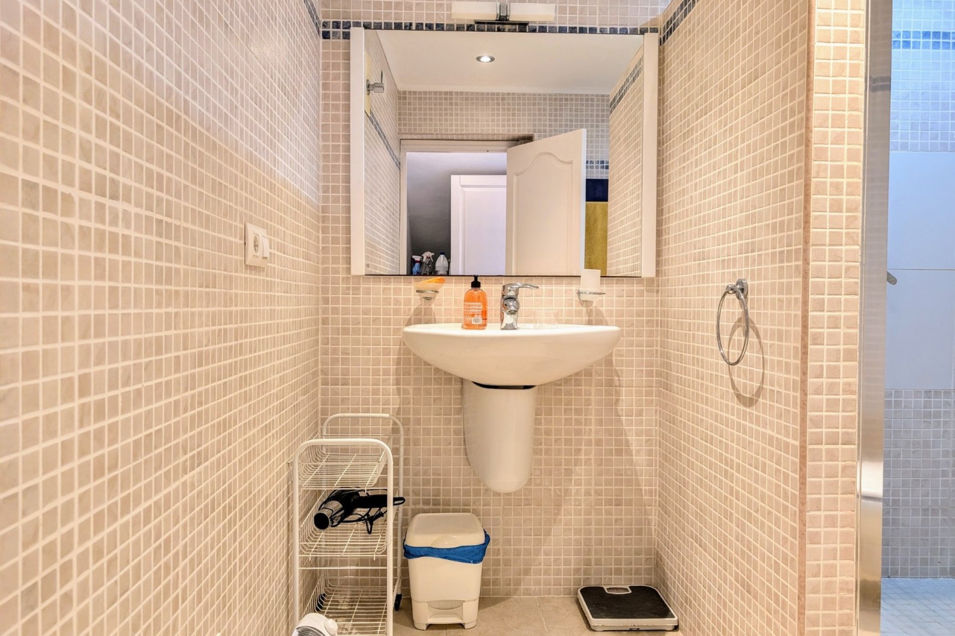 Herverkoop - Geschakelde woning -
Moraira - Benimeit