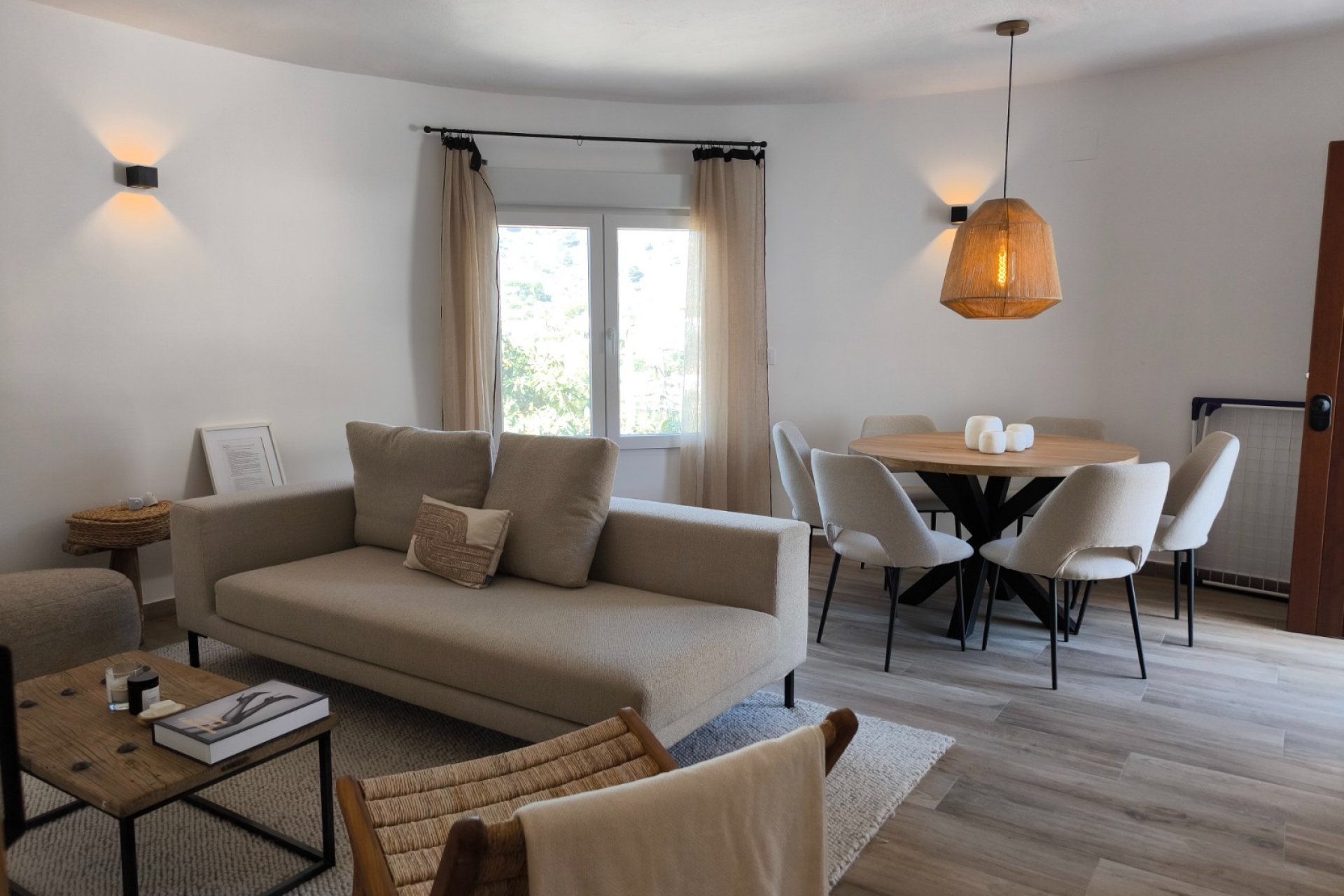 Herverkoop - Villa -
Benissa - La Fustera