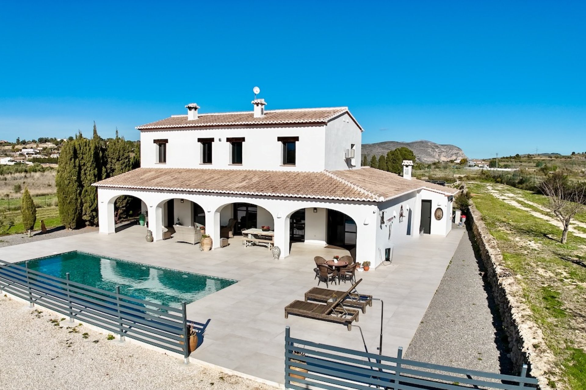Herverkoop - Villa -
Benissa - Partida Paratella