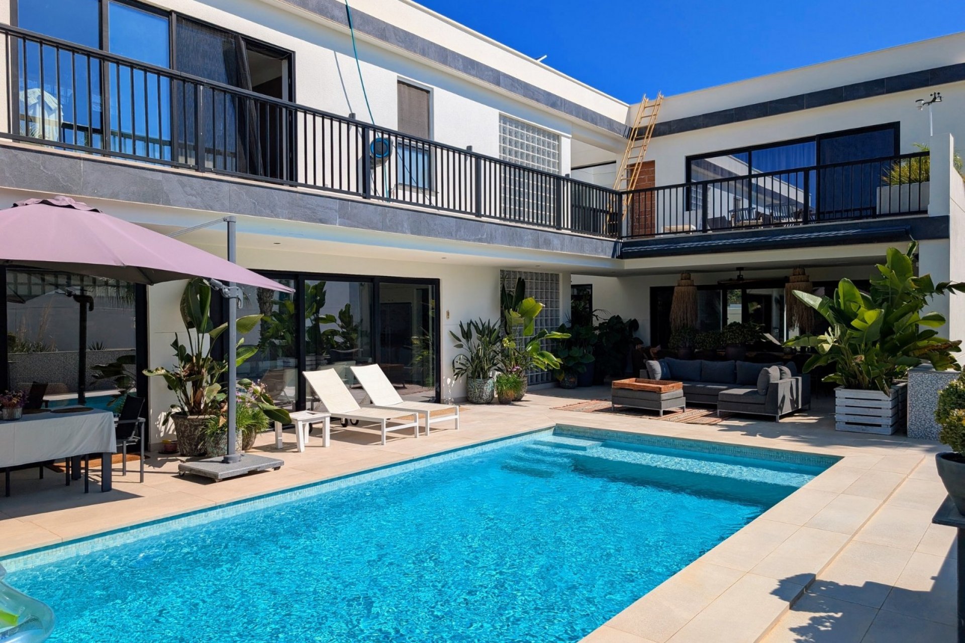 Herverkoop - Villa -
Calpe - Calalga