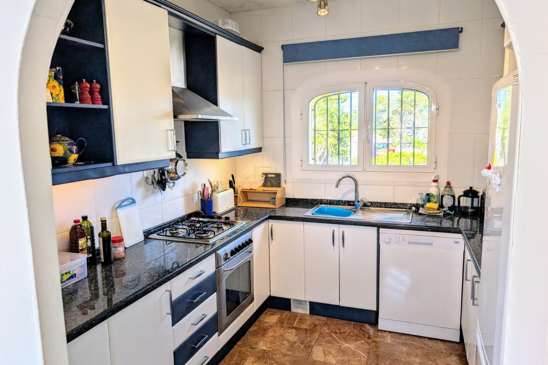 Herverkoop - Villa -
Moraira - Benimeit