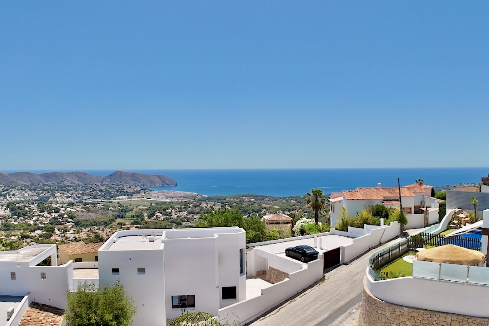 Herverkoop - Villa -
Moraira - Benimeit
