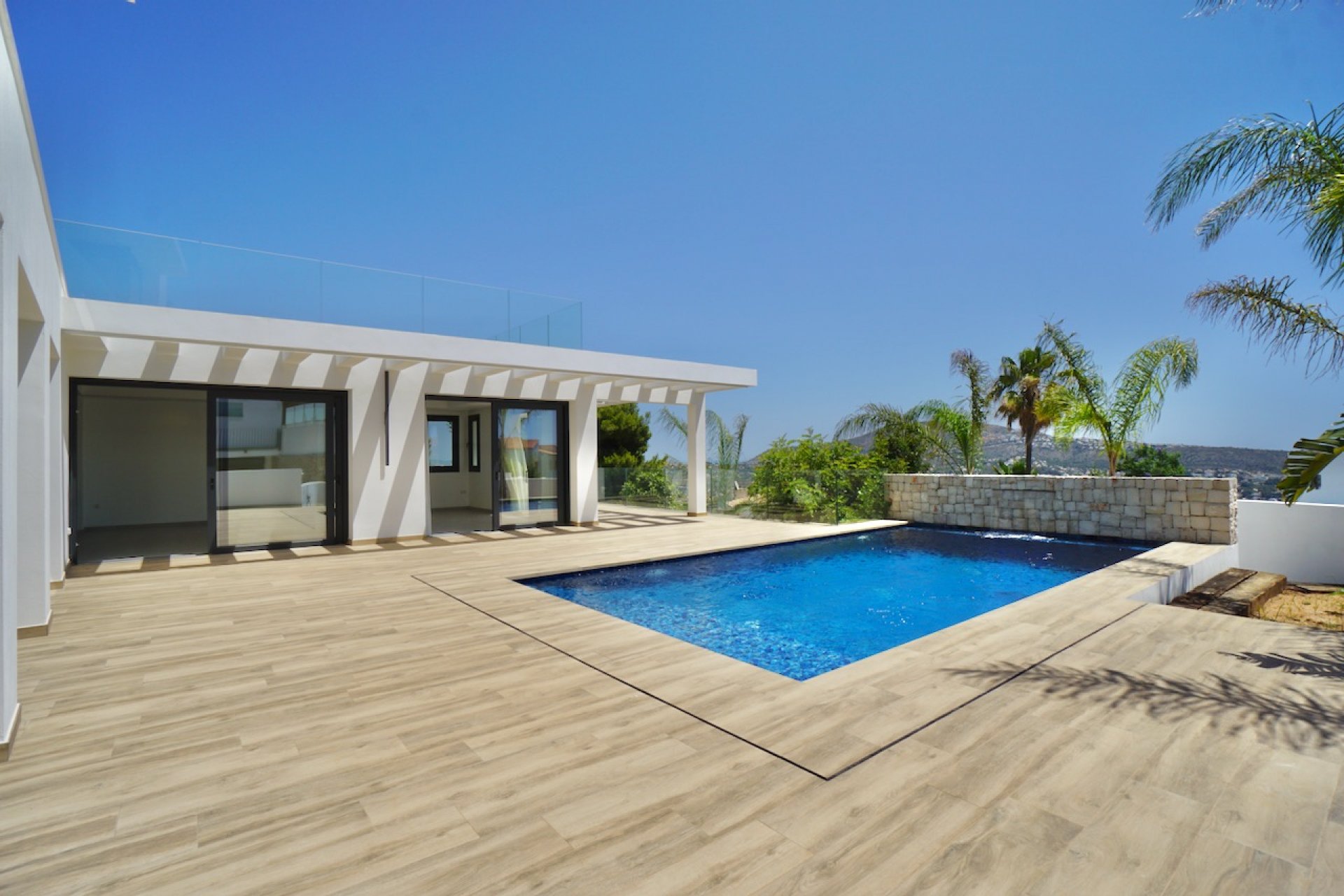 Herverkoop - Villa -
Moraira - Benimeit