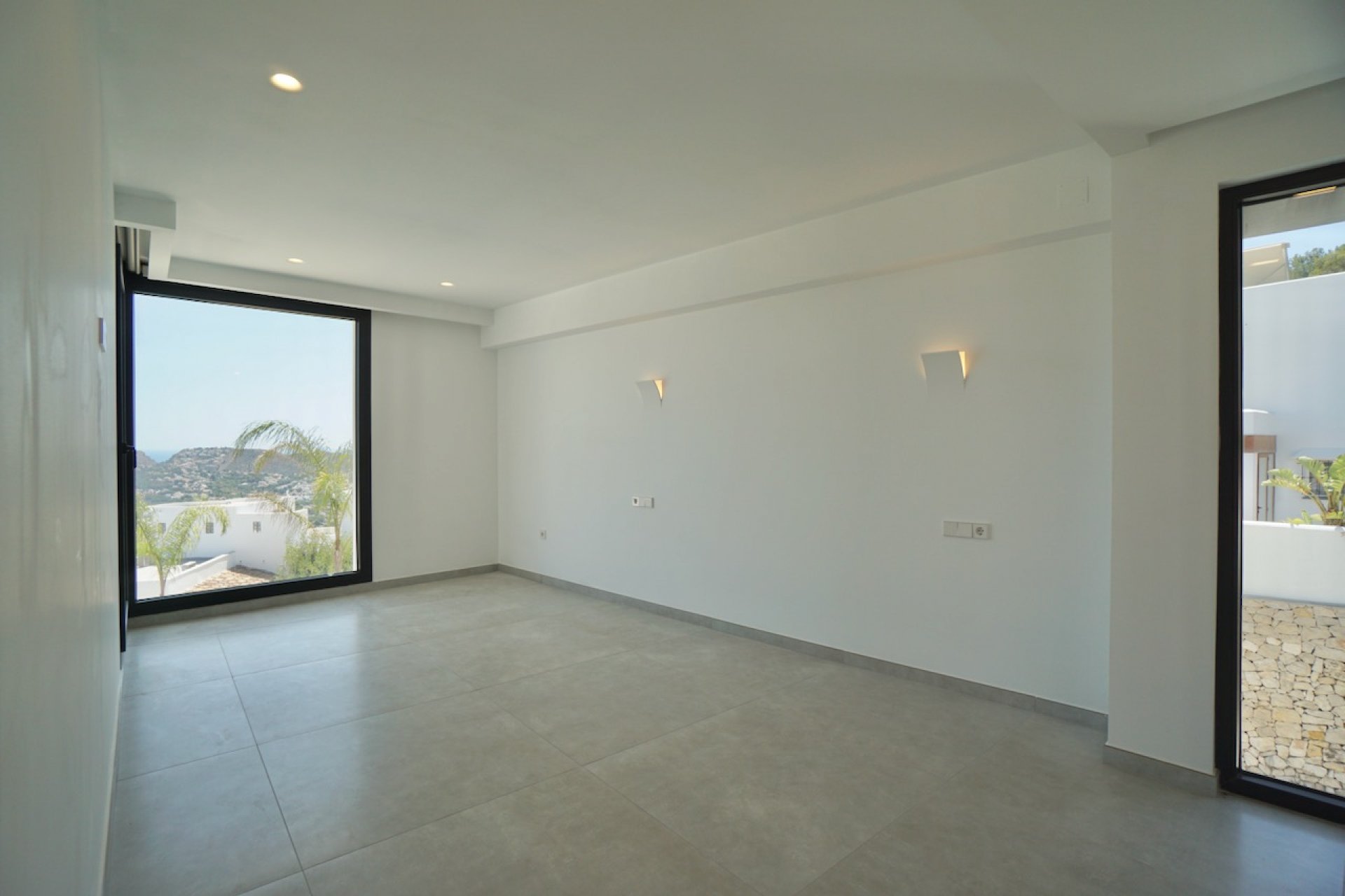 Herverkoop - Villa -
Moraira - Benimeit