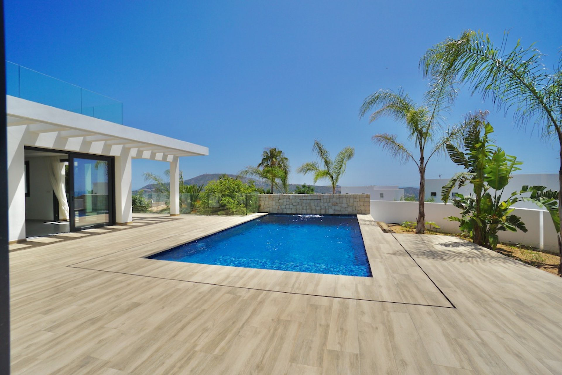 Herverkoop - Villa -
Moraira - Benimeit