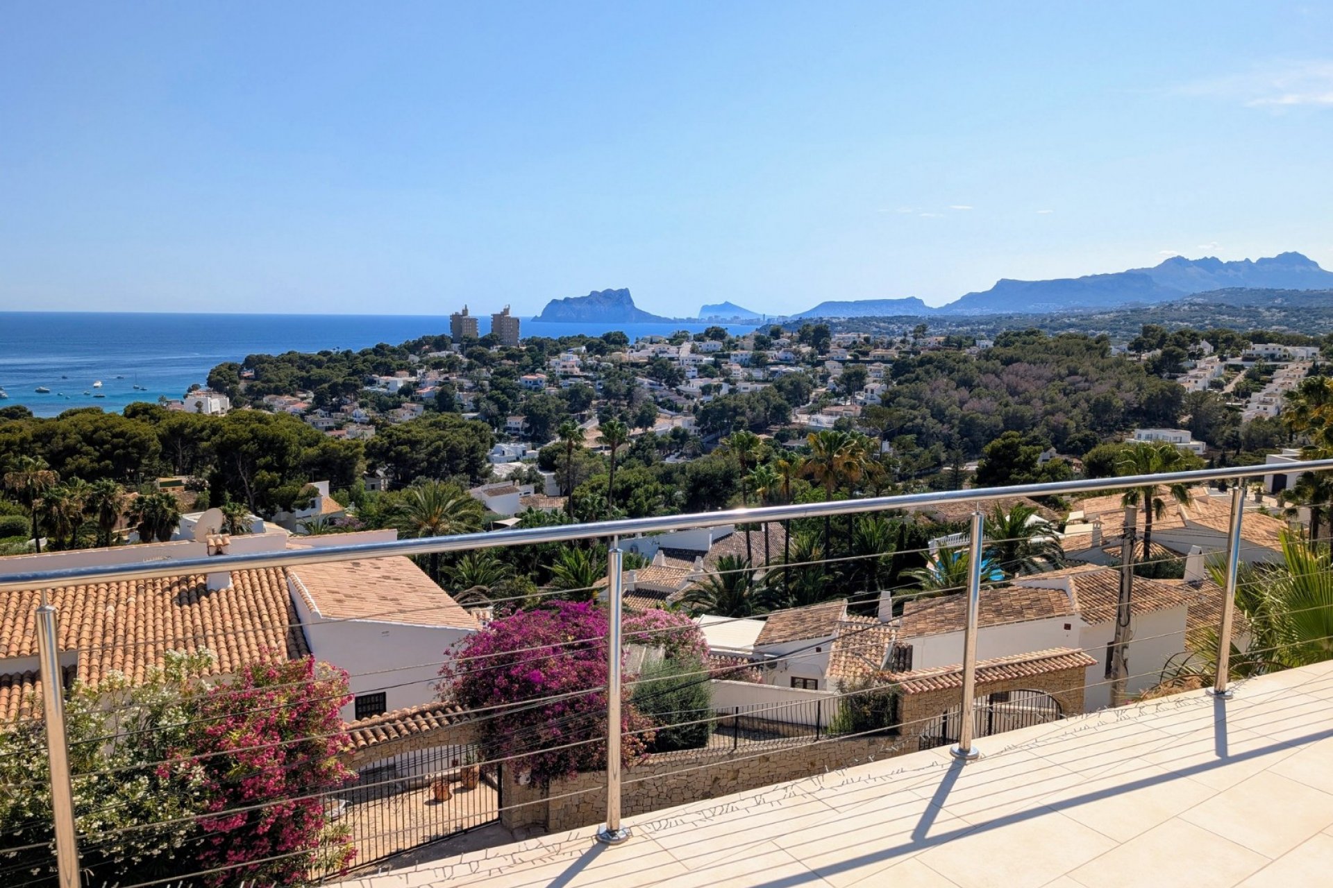 Herverkoop - Villa -
Moraira - El Portet