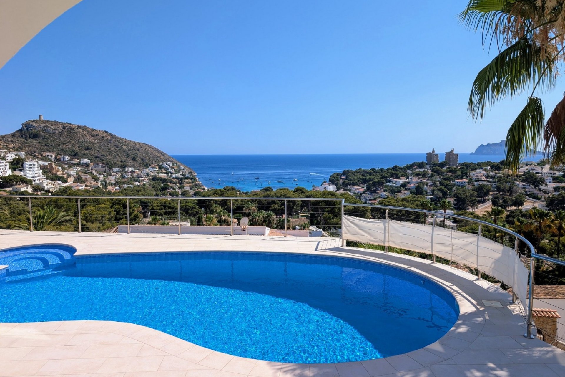 Herverkoop - Villa -
Moraira - El Portet