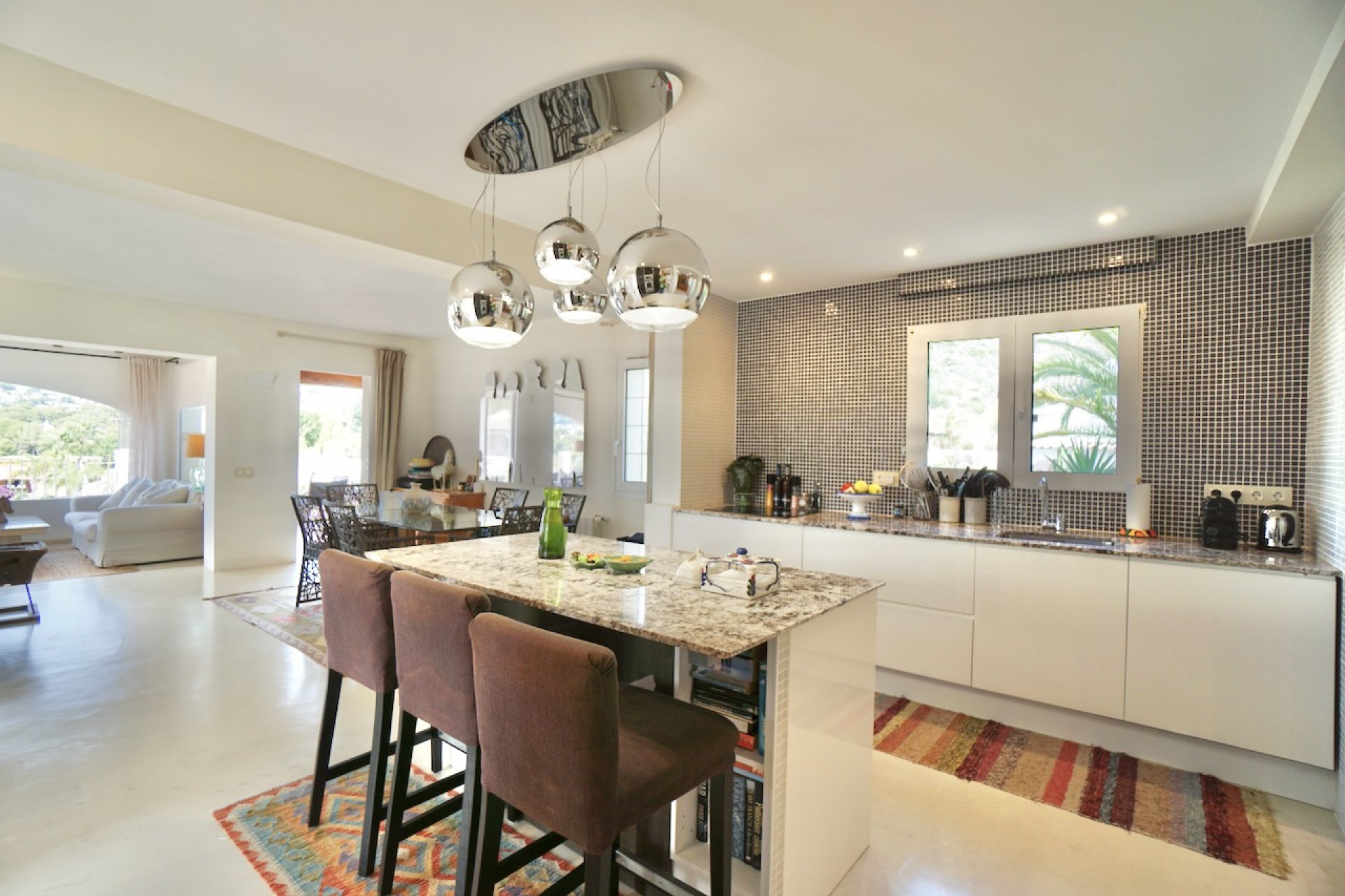 Herverkoop - Villa -
Moraira - El Portet