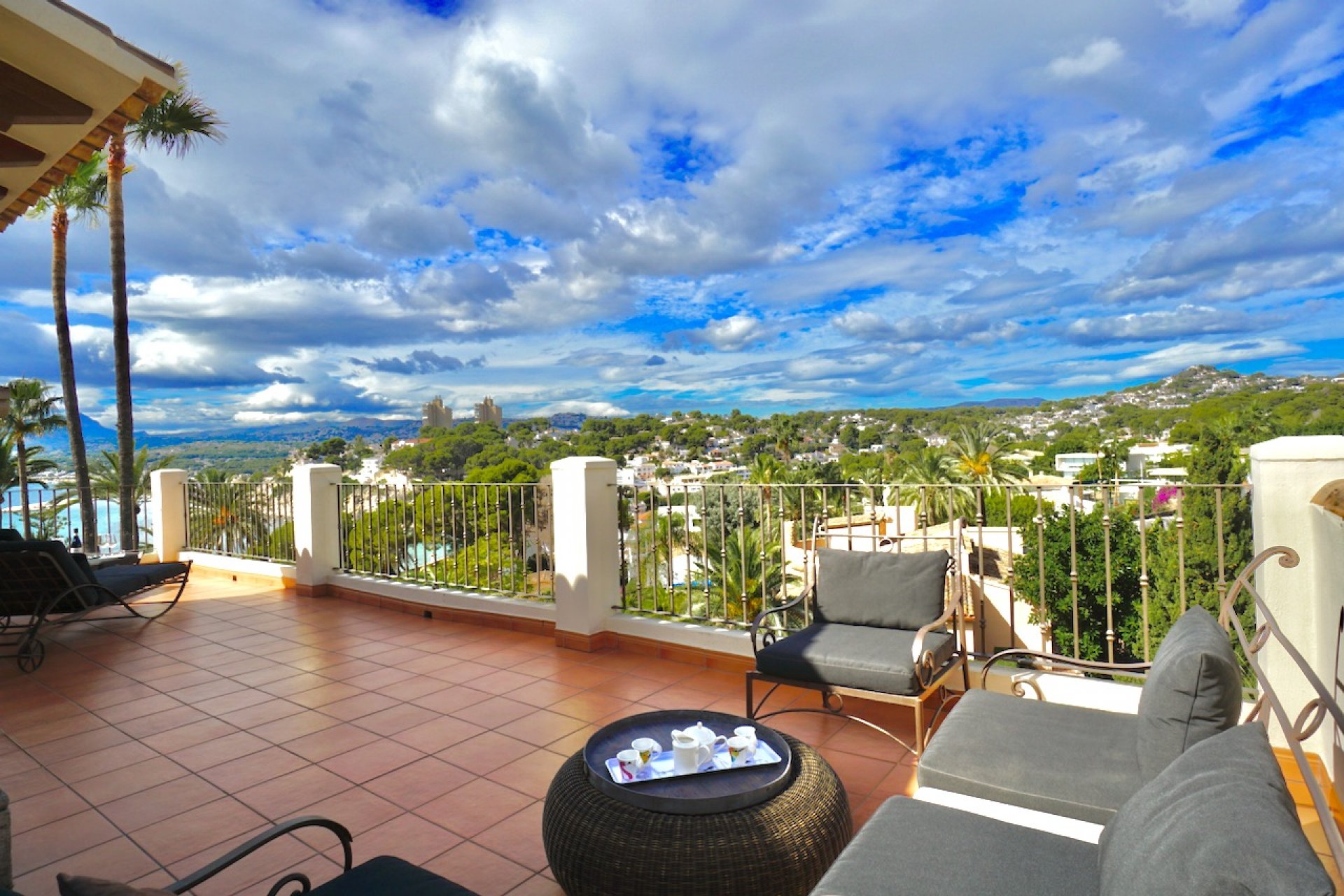 Herverkoop - Villa -
Moraira - El Portet