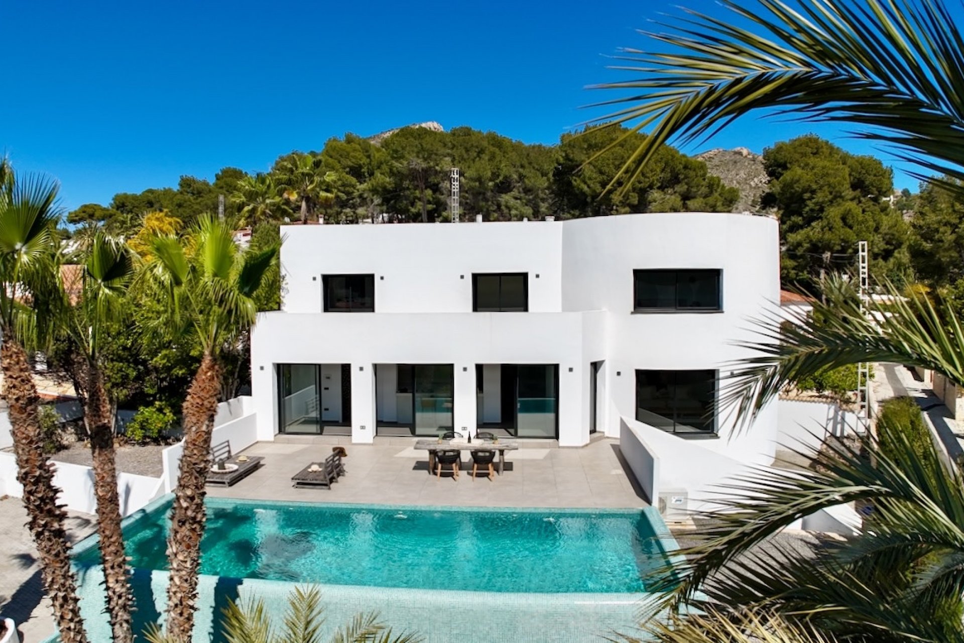 Herverkoop - Villa -
Moraira - El Portet