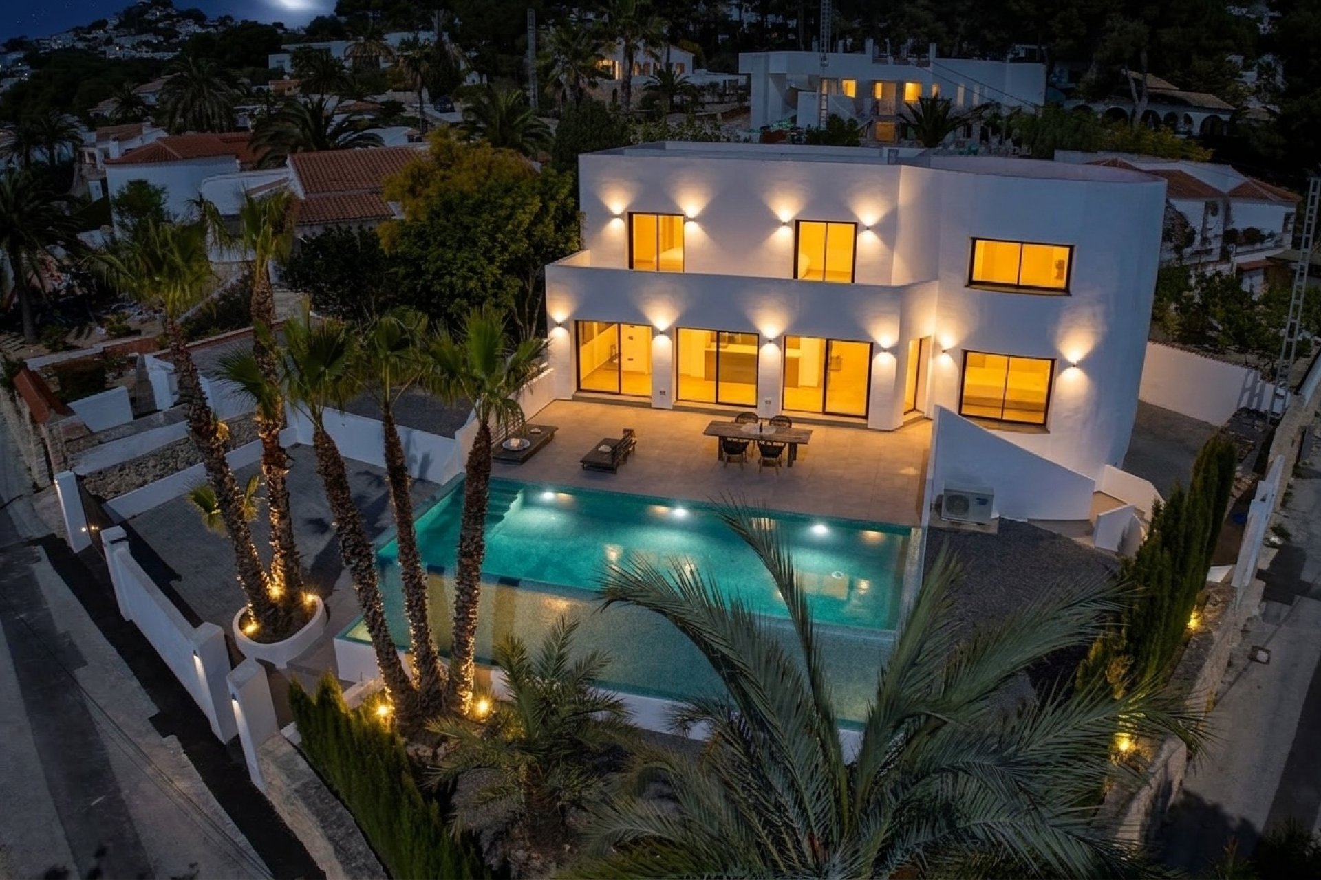 Herverkoop - Villa -
Moraira - El Portet