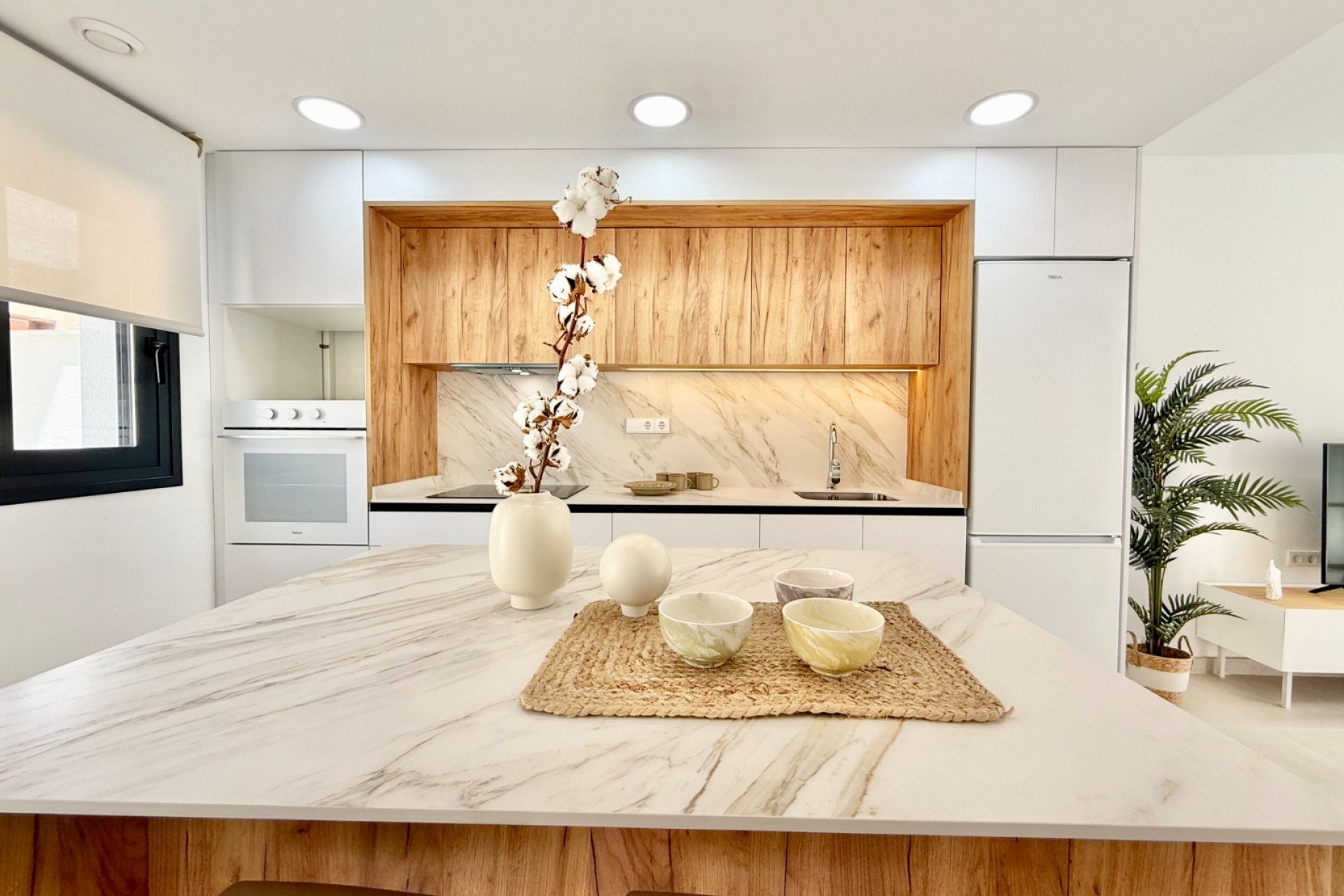 New Build - Apartment / flat -
Cox