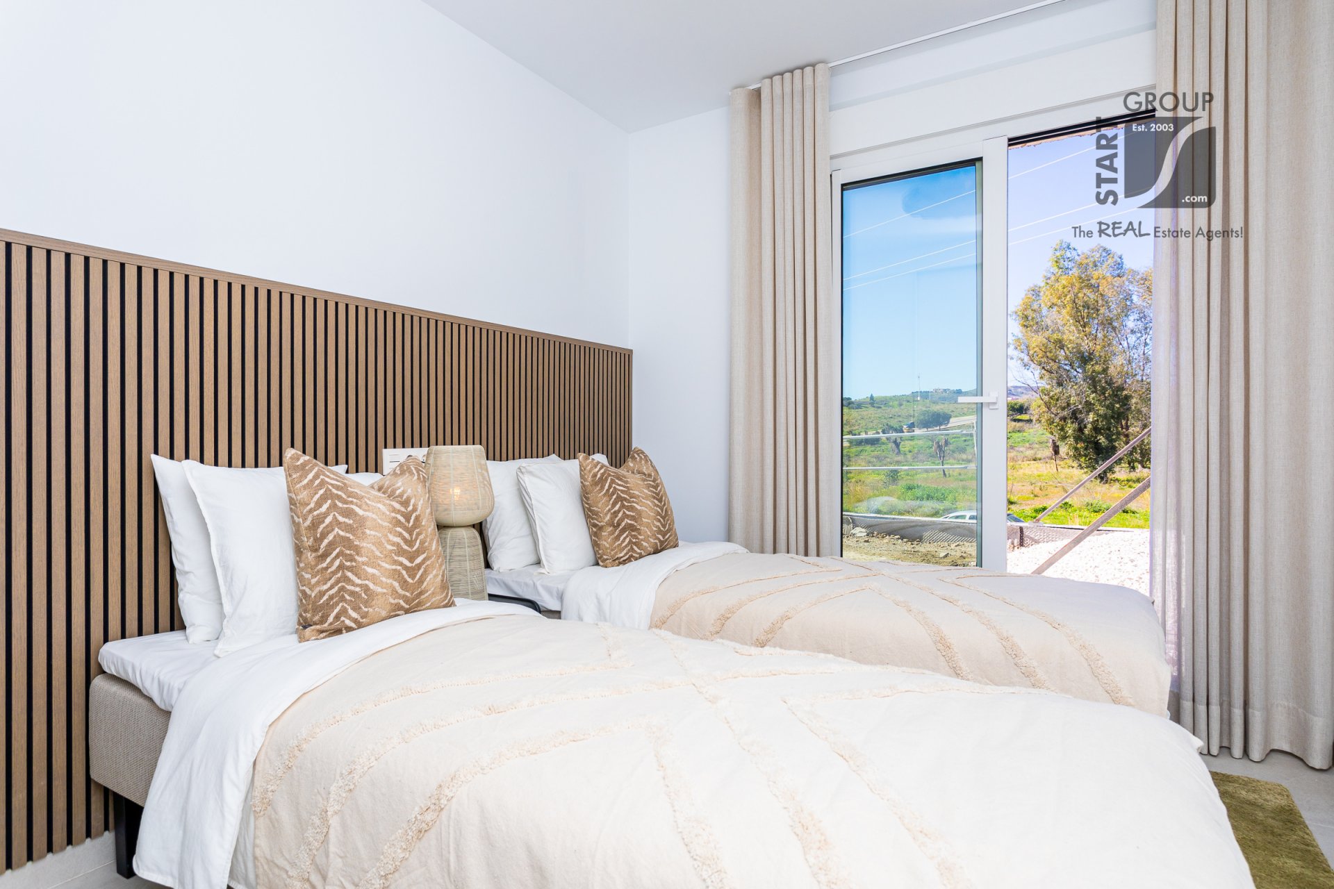 New Build - Apartment / flat -
Las Lagunas de Mijas