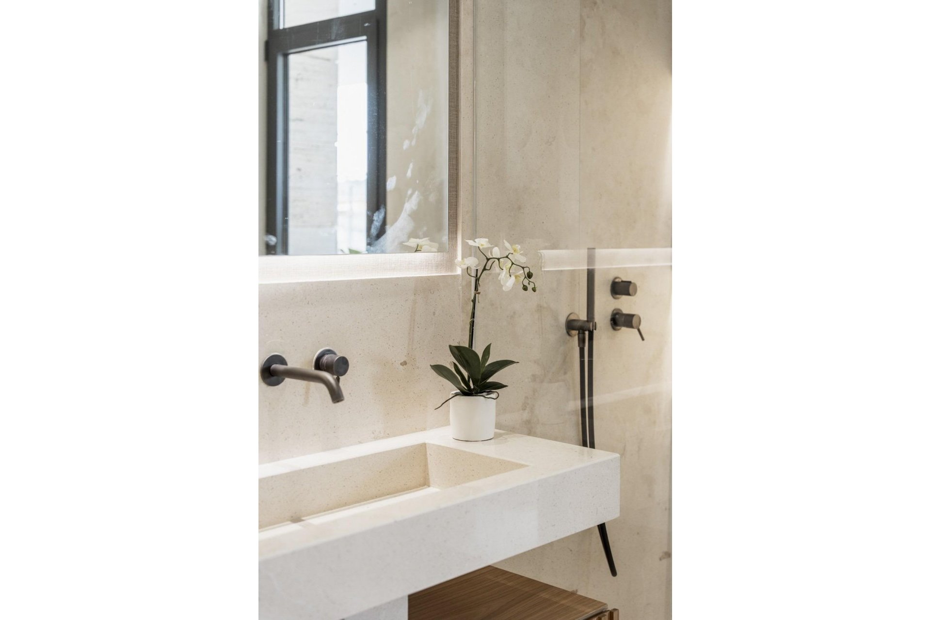 New Build - Apartment / flat -
Marbella - Nueva Andalucia