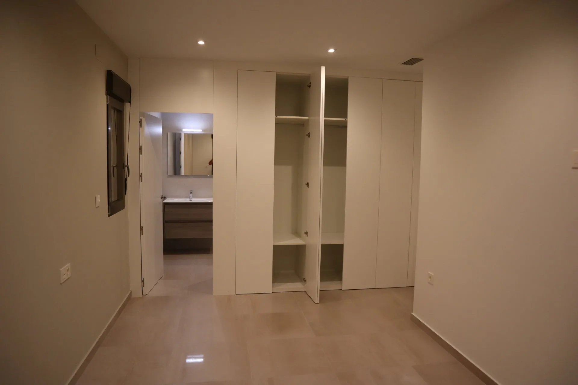 New Build - Villa -
Aspe