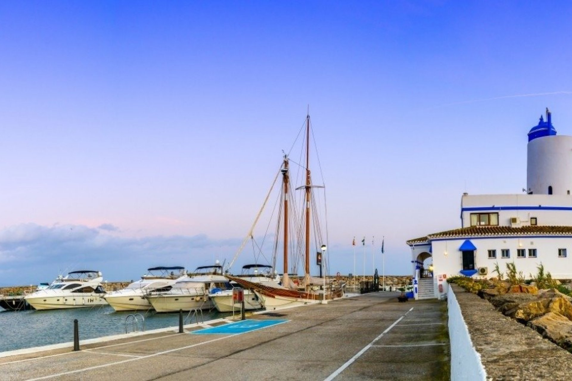 Nieuwbouw  - Appartement -
Manilva - Punta Chullera