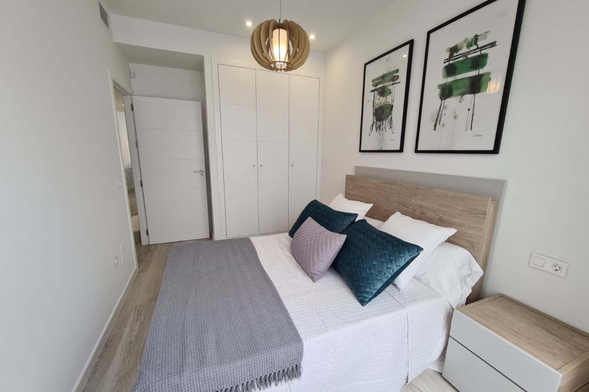 Nieuwbouw  - Geschakelde woning -
Avileses