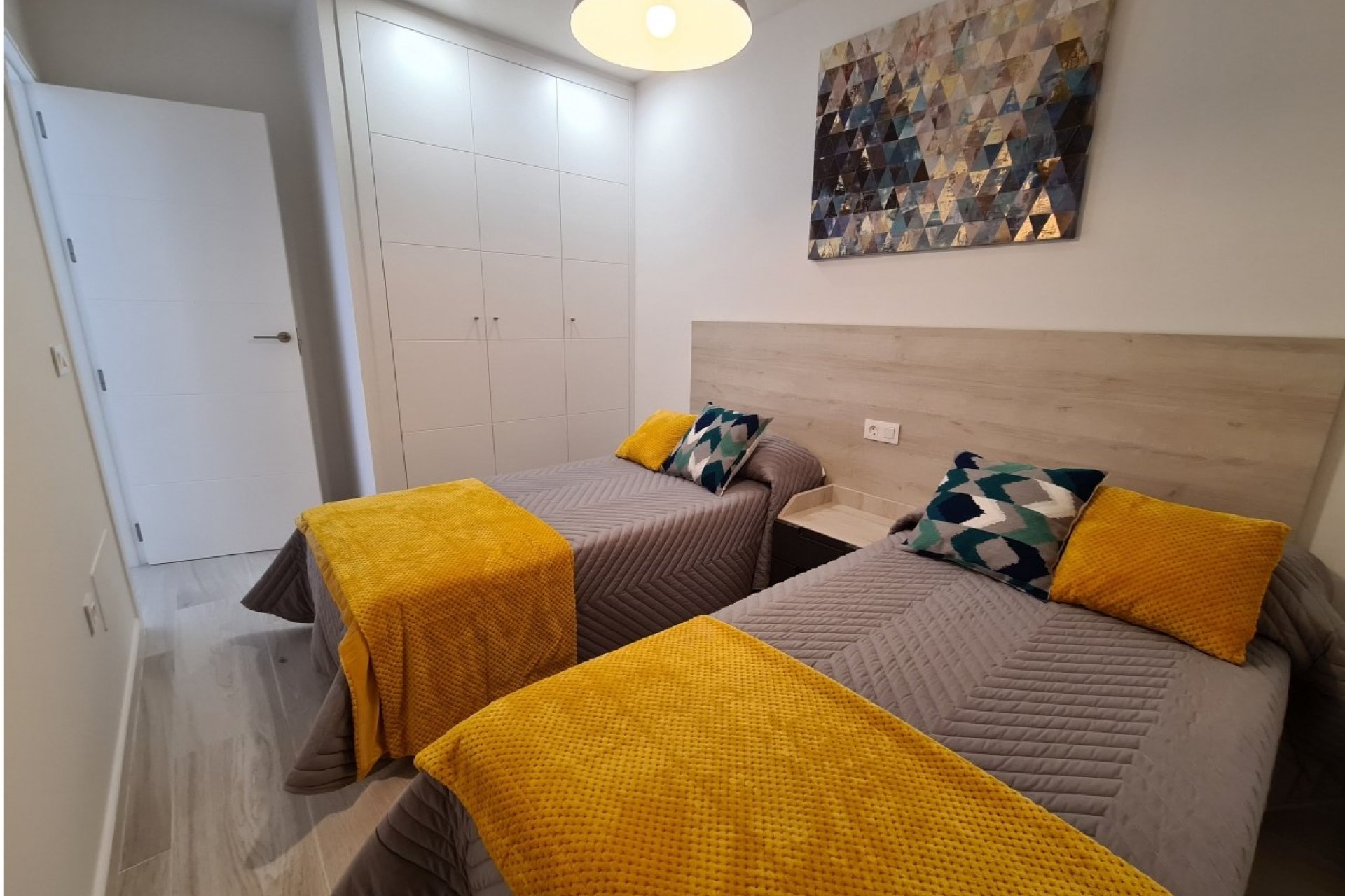 Nieuwbouw  - Geschakelde woning -
Avileses
