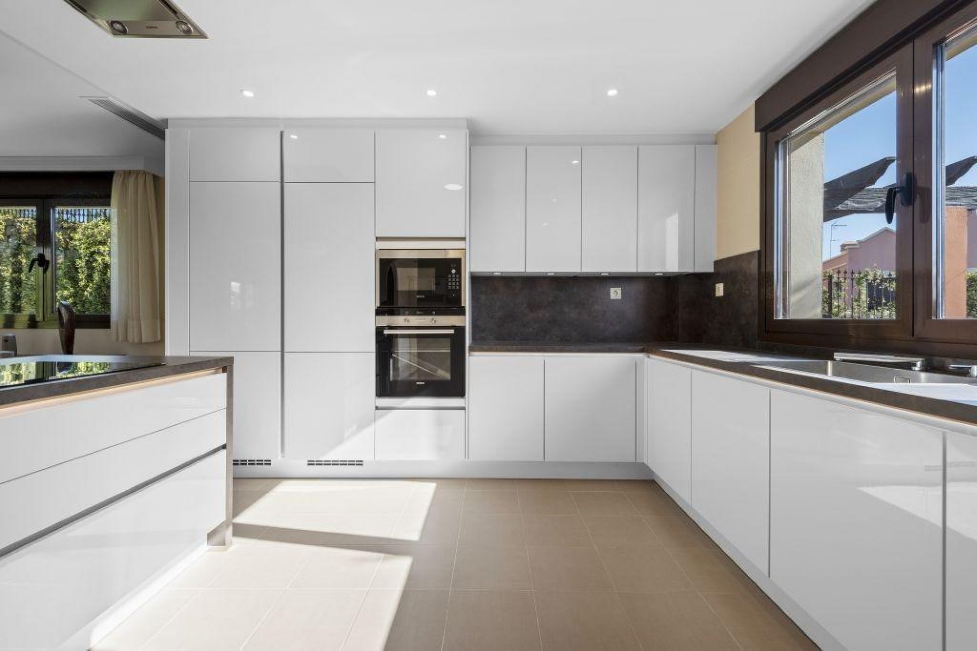 Nieuwbouw  - Geschakelde woning -
Estepona - Azata Golf Estepona Oeste