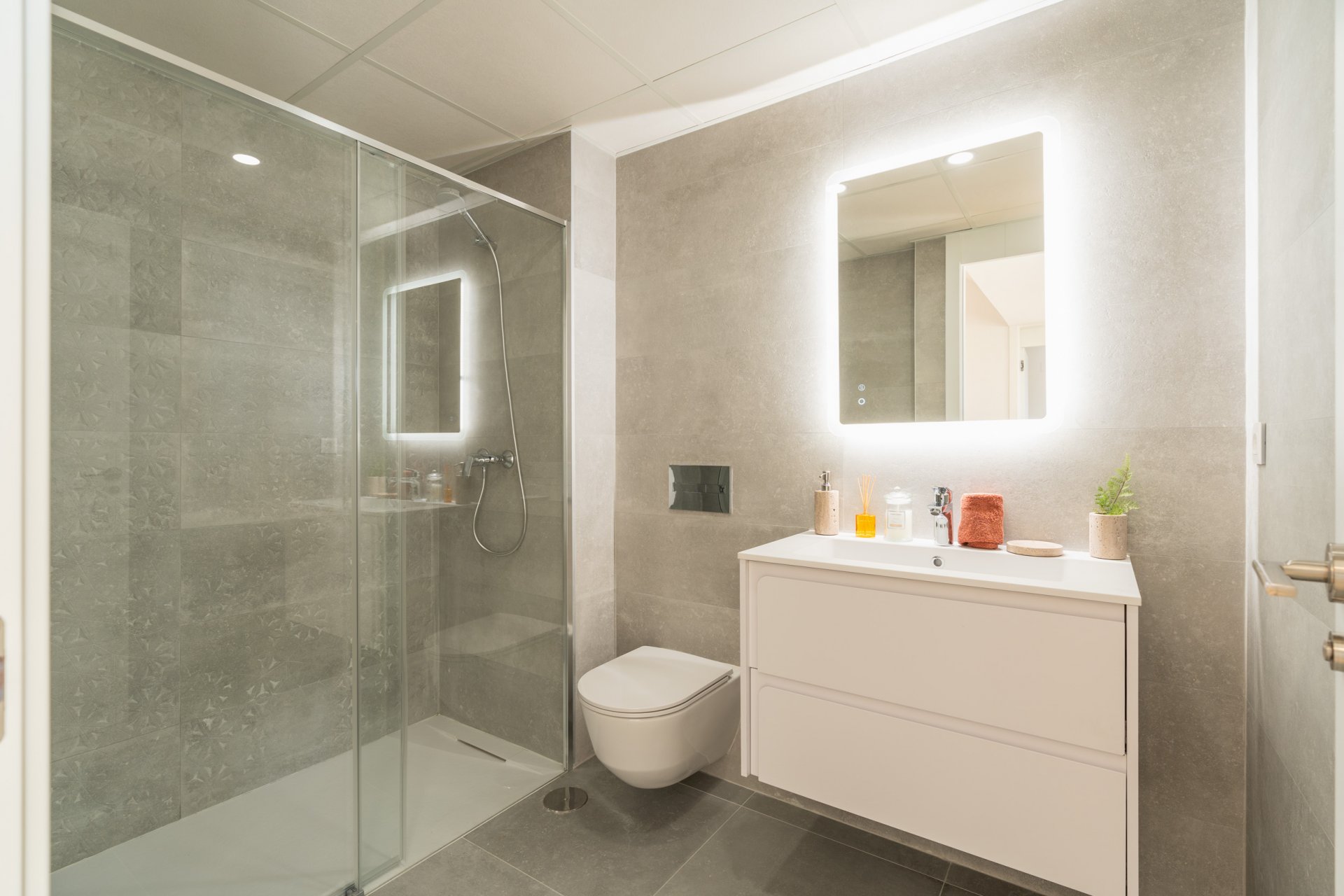 Nieuwbouw  - Geschakelde woning -
La Nucía