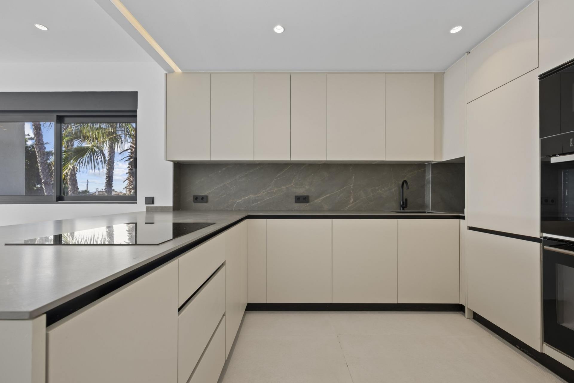 Nieuwbouw  - Penthouse -
Estepona - El Paraíso