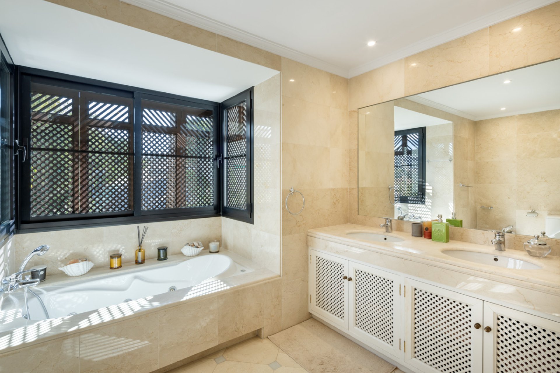 Nieuwbouw - Villa -
Benahavís