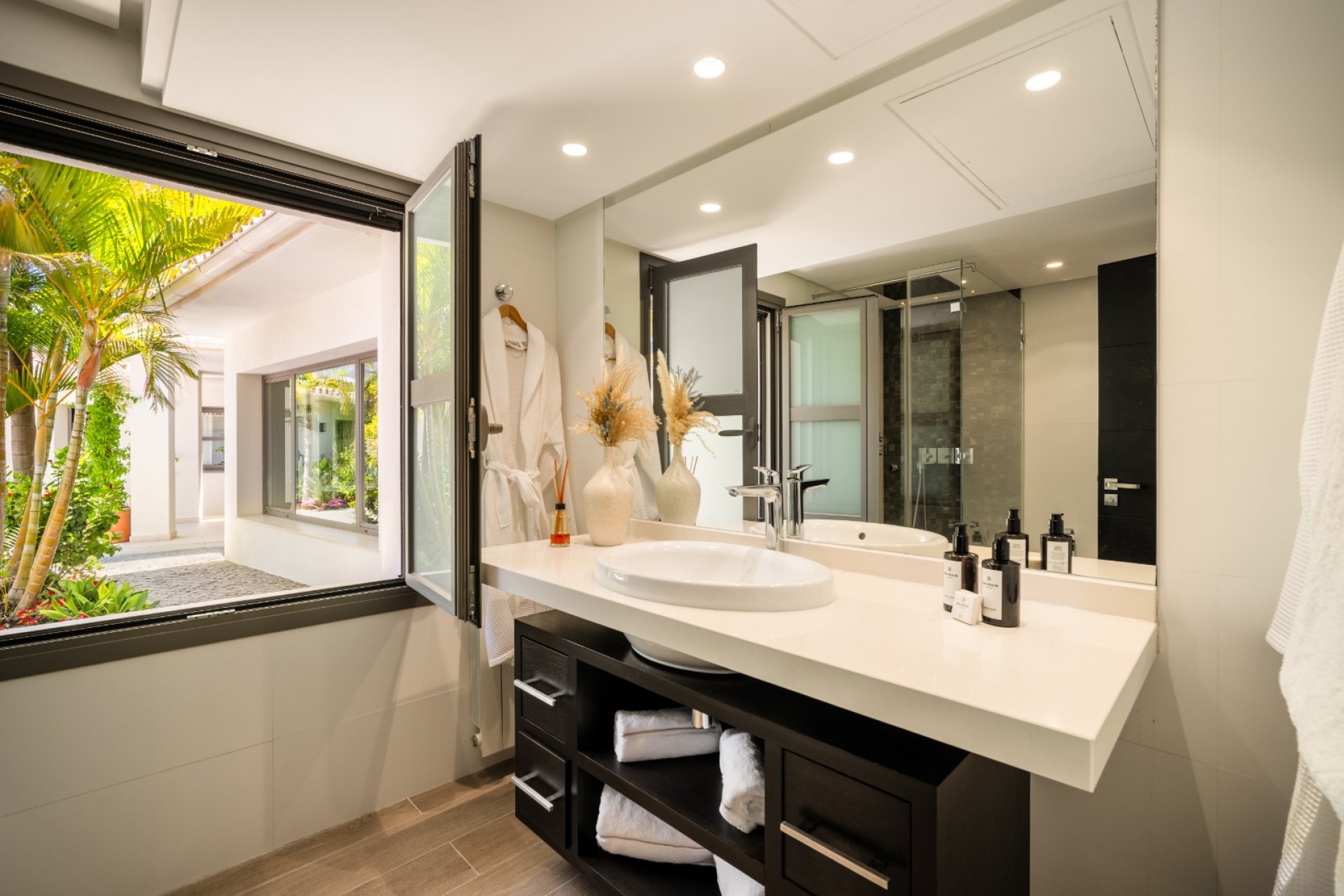 Nieuwbouw  - Villa -
Marbella