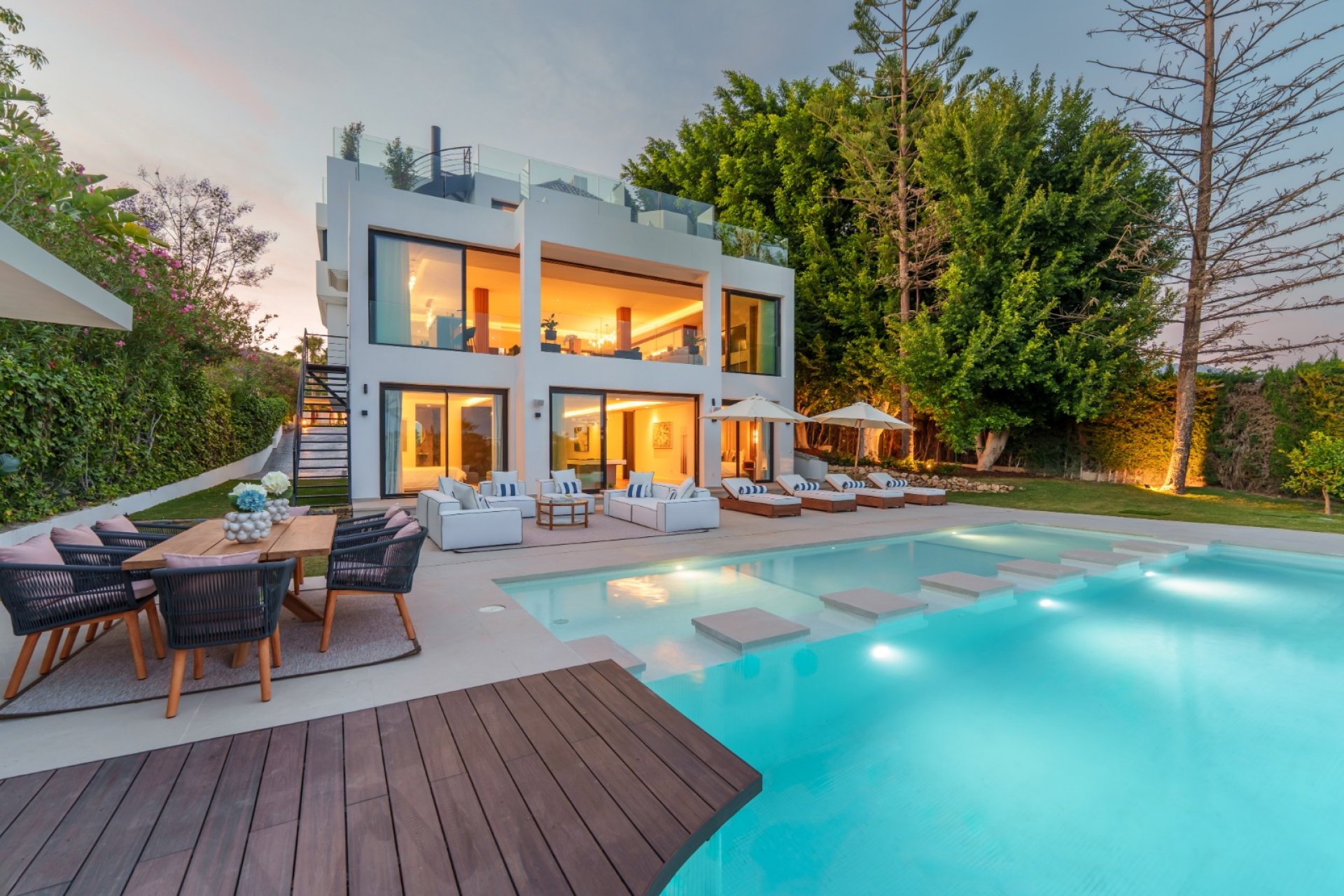 Nieuwbouw  - Villa -
Marbella