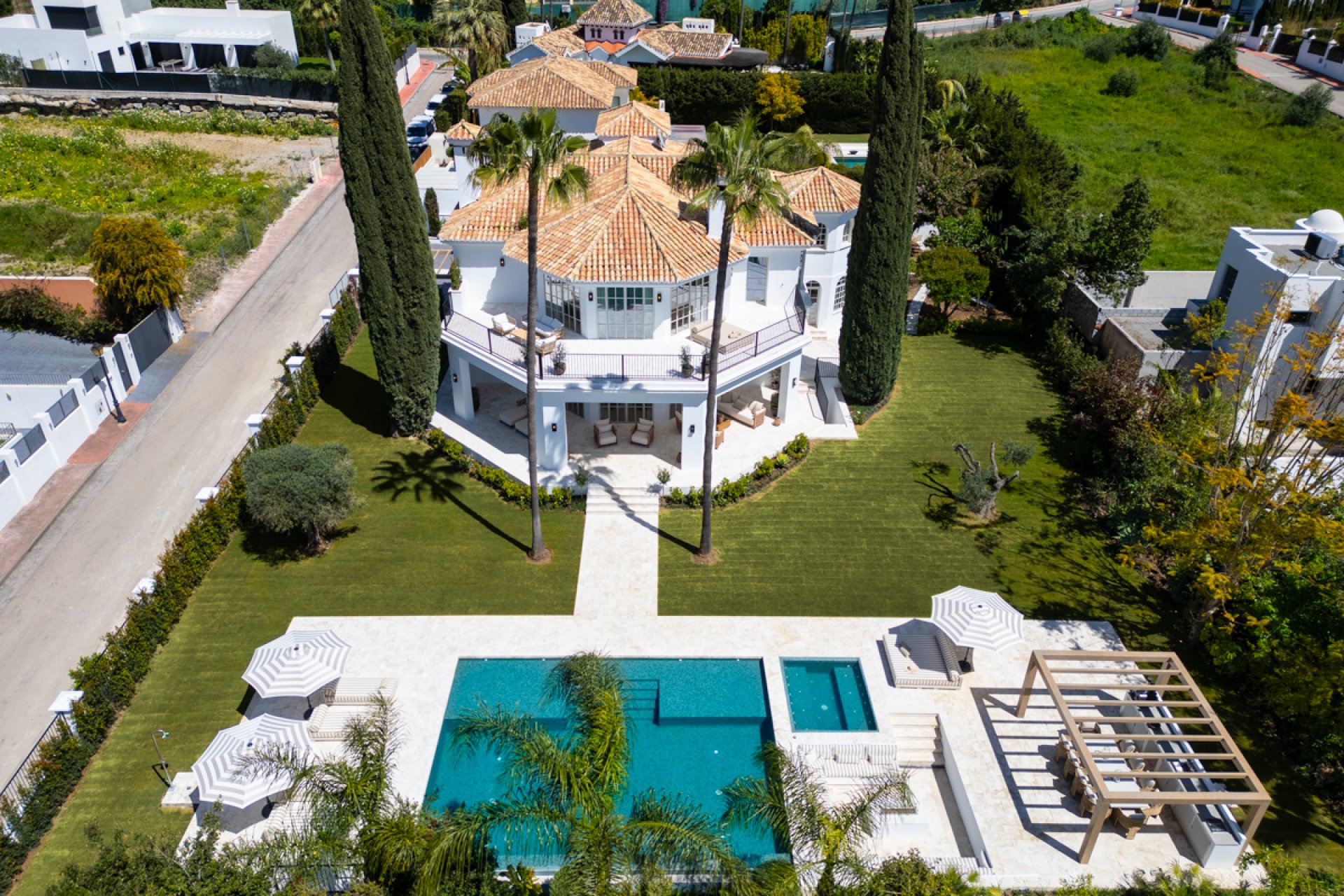 Nieuwbouw  - Villa -
Marbella