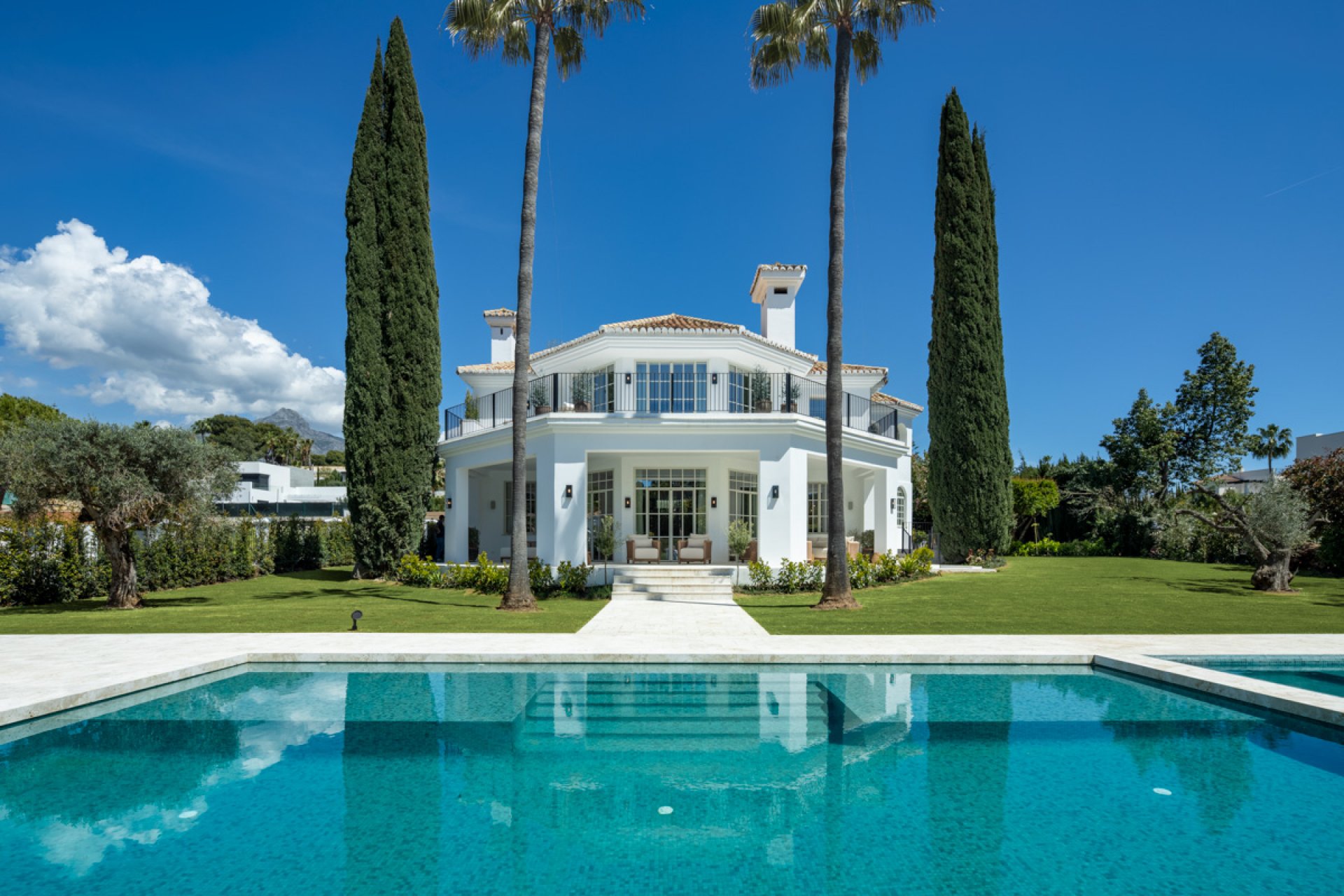 Nieuwbouw  - Villa -
Marbella