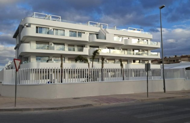 Penthouse - Nieuwbouw  -
            Cabo Roig - NB-68659
