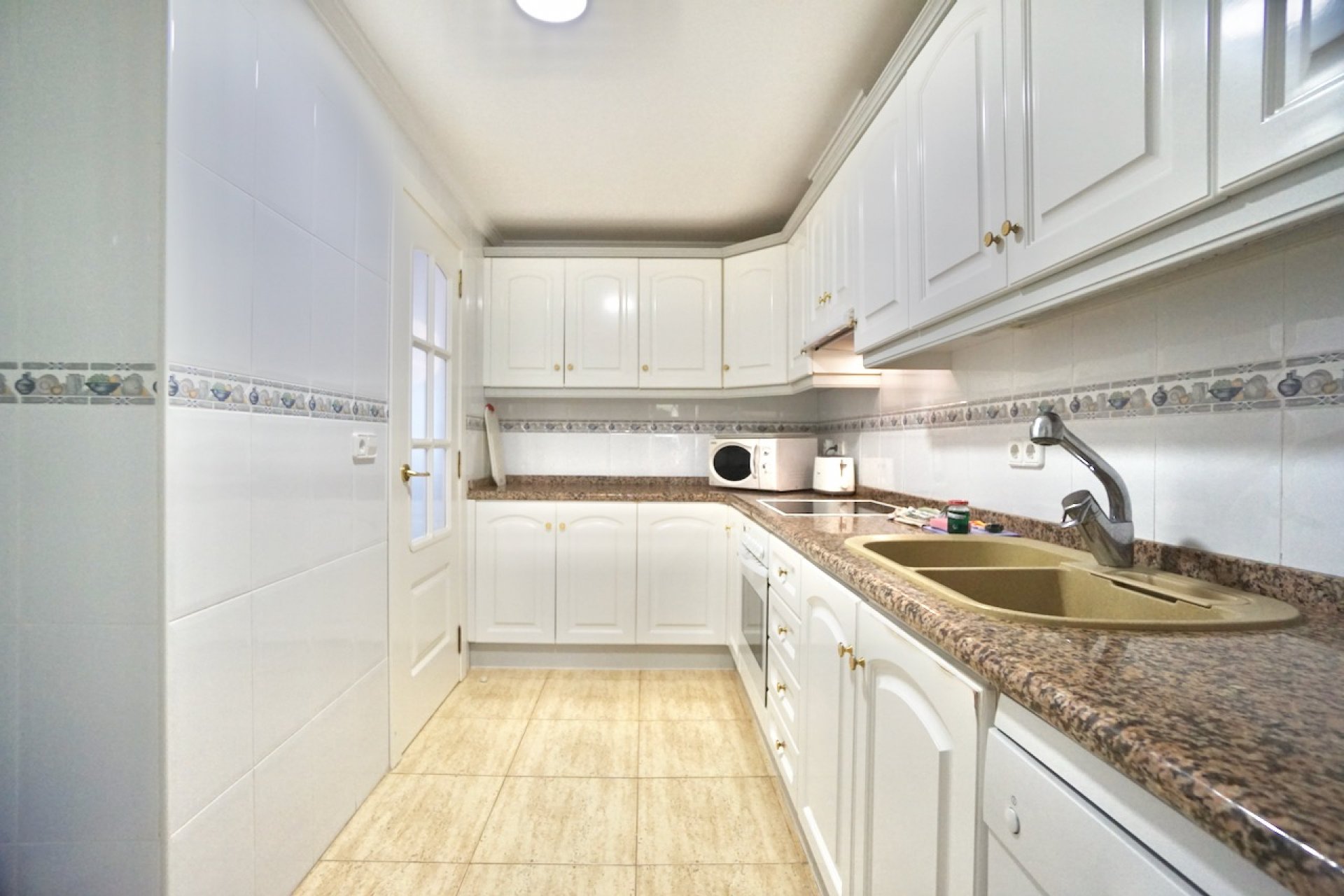 Resale - Apartment / flat -
Moraira - Moraira Centre