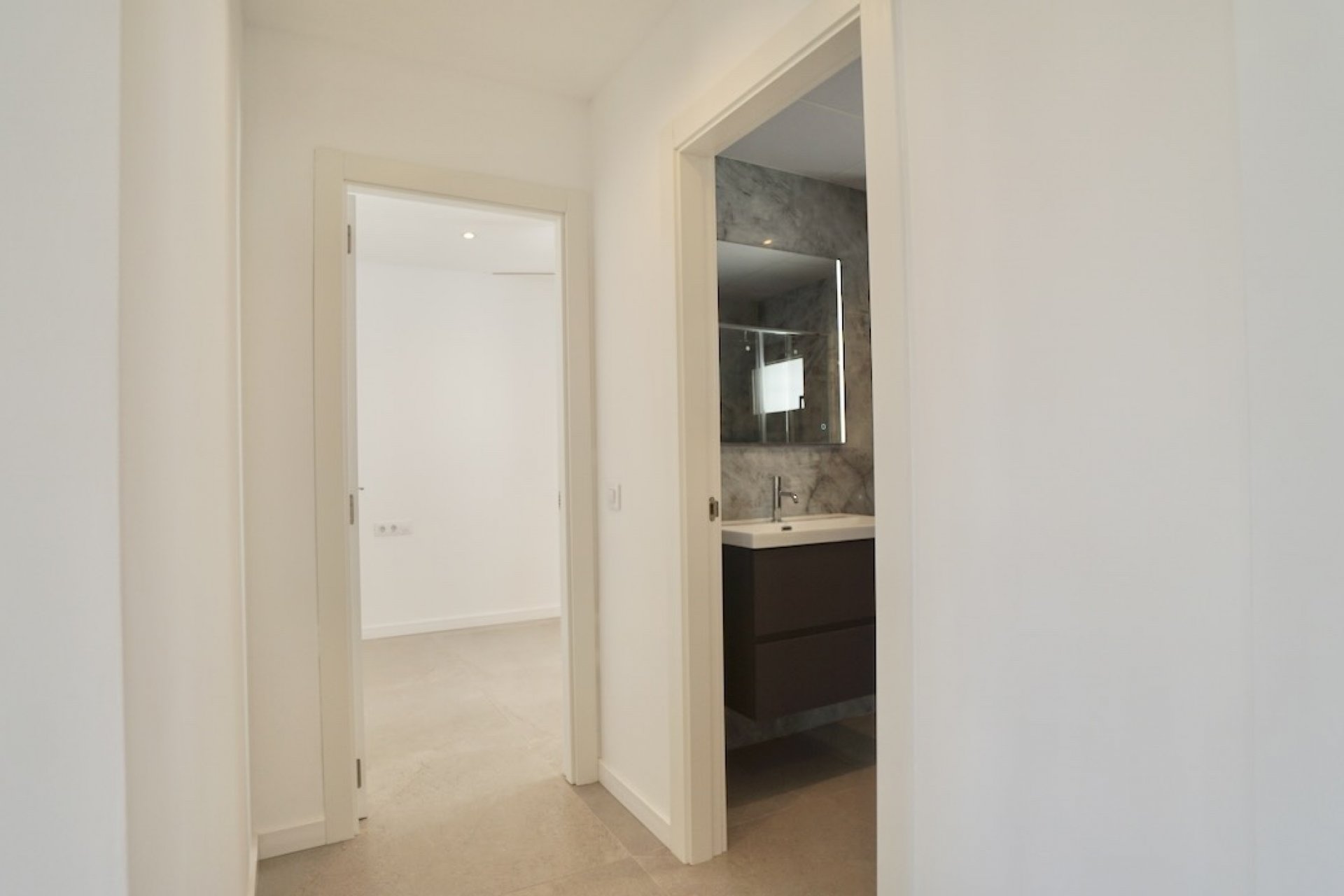 Resale - Apartment / flat -
Moraira - Moraira Centre