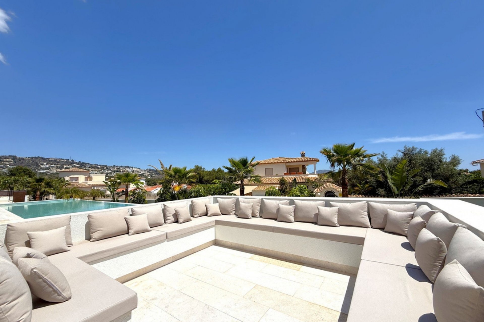 Resale - Villa -
Benissa - La Fustera