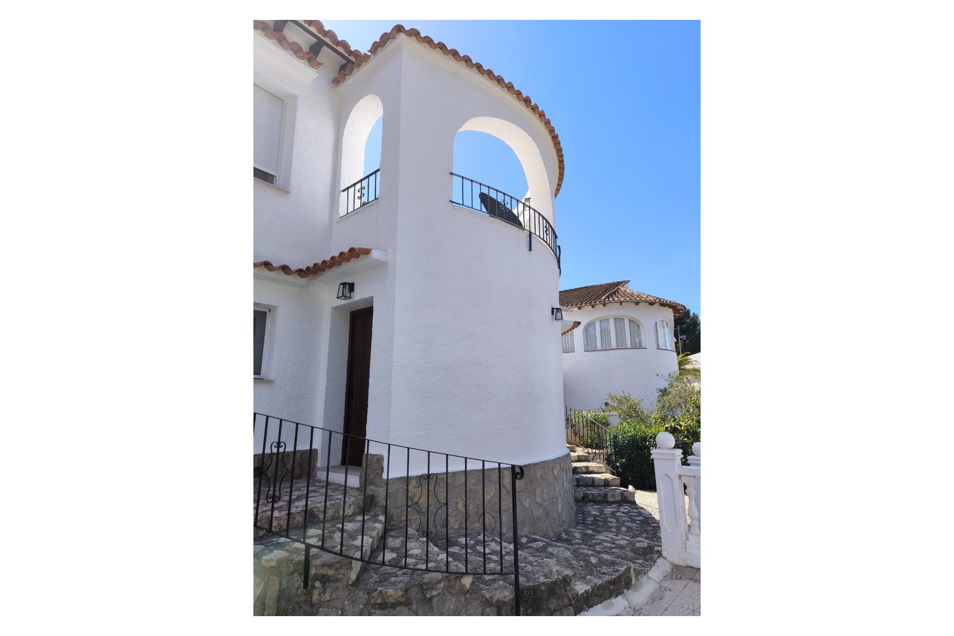 Resale - Villa -
Benissa - La Fustera