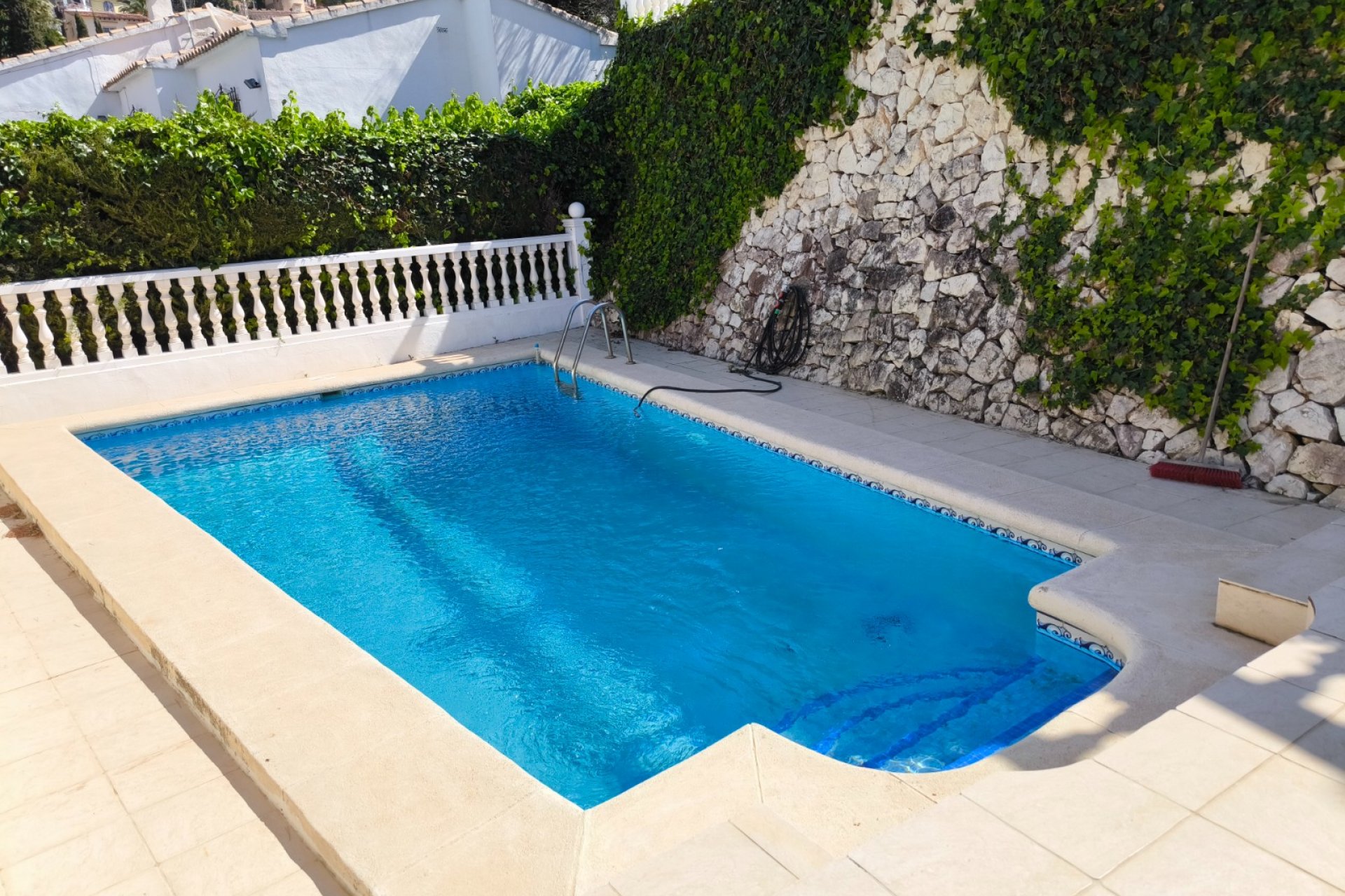 Resale - Villa -
Benissa - La Fustera