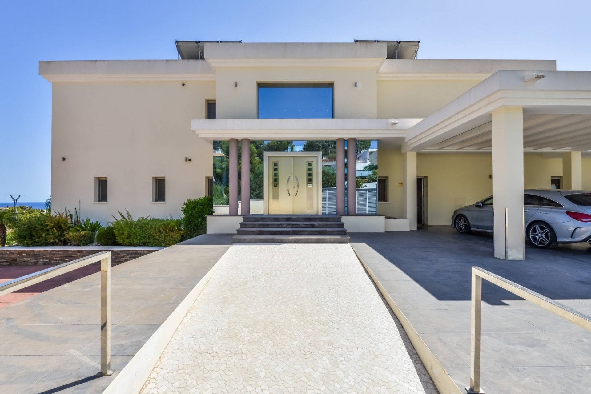 Resale - Villa -
Benissa - La Fustera