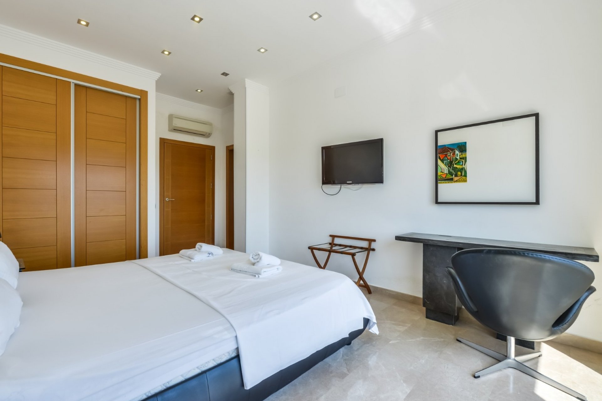 Resale - Villa -
Benissa - La Fustera