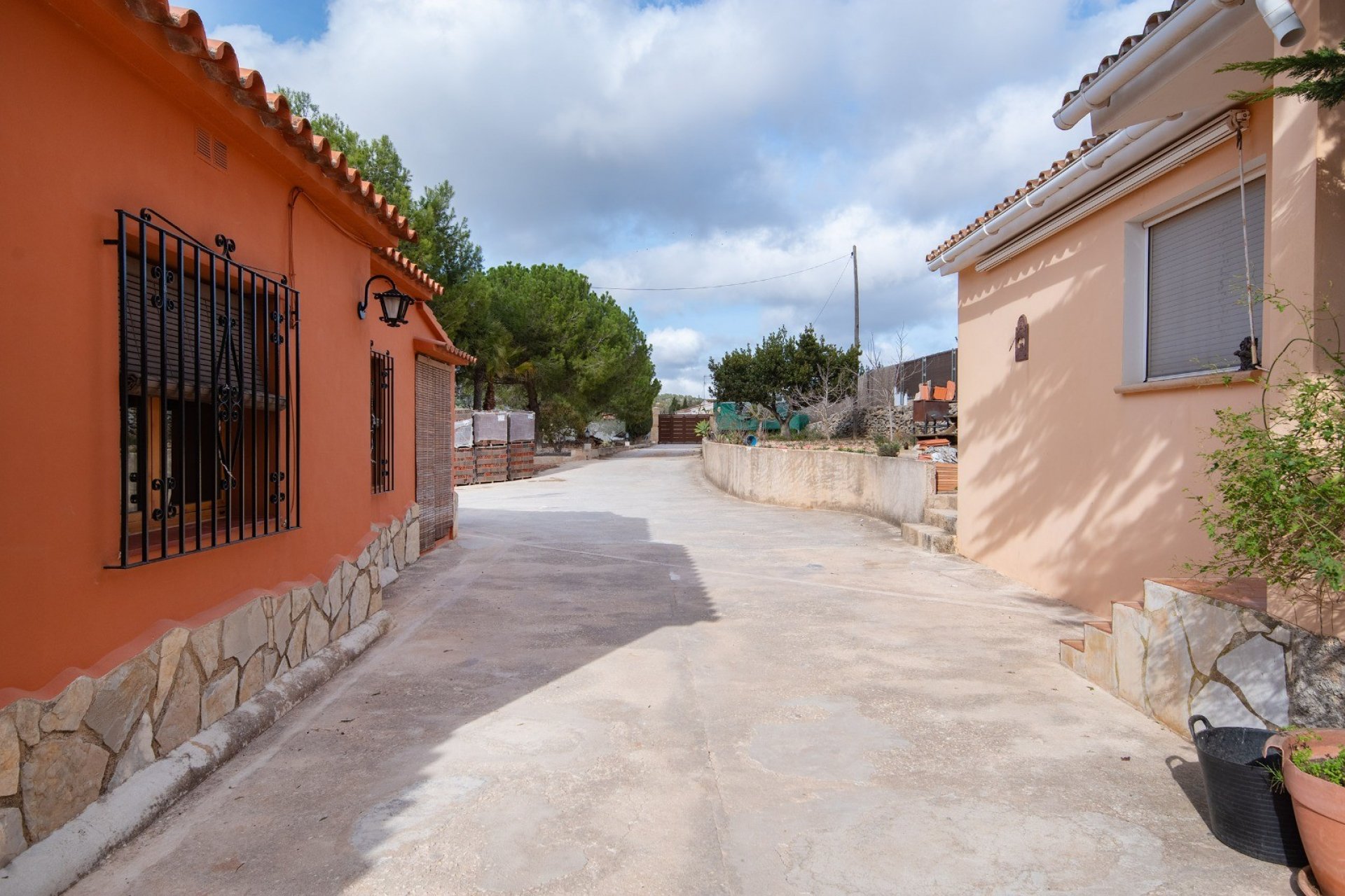 Resale - Villa -
Benissa - Partida Canor