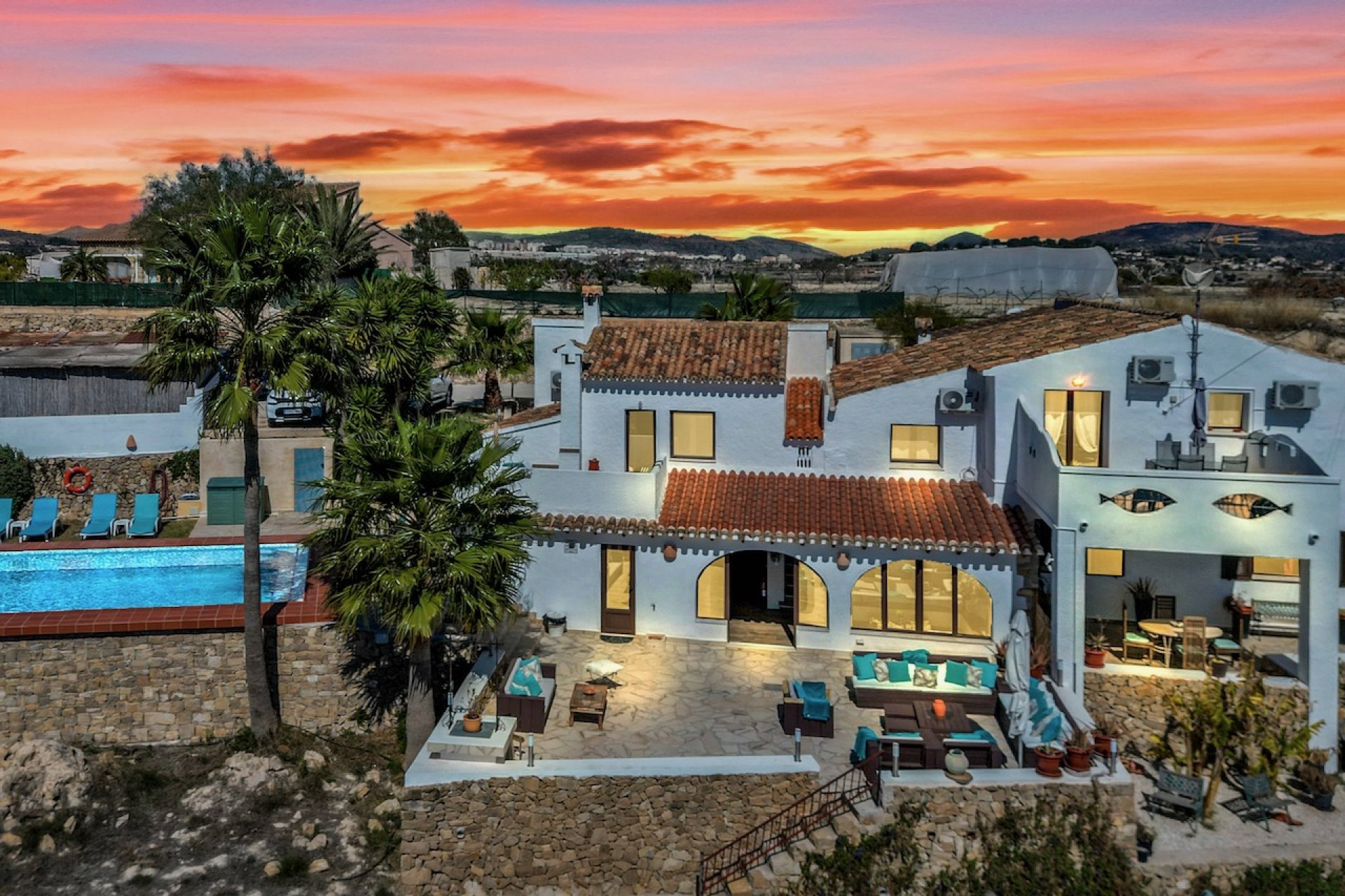 Resale - Villa -
Benissa - Partida Llenes
