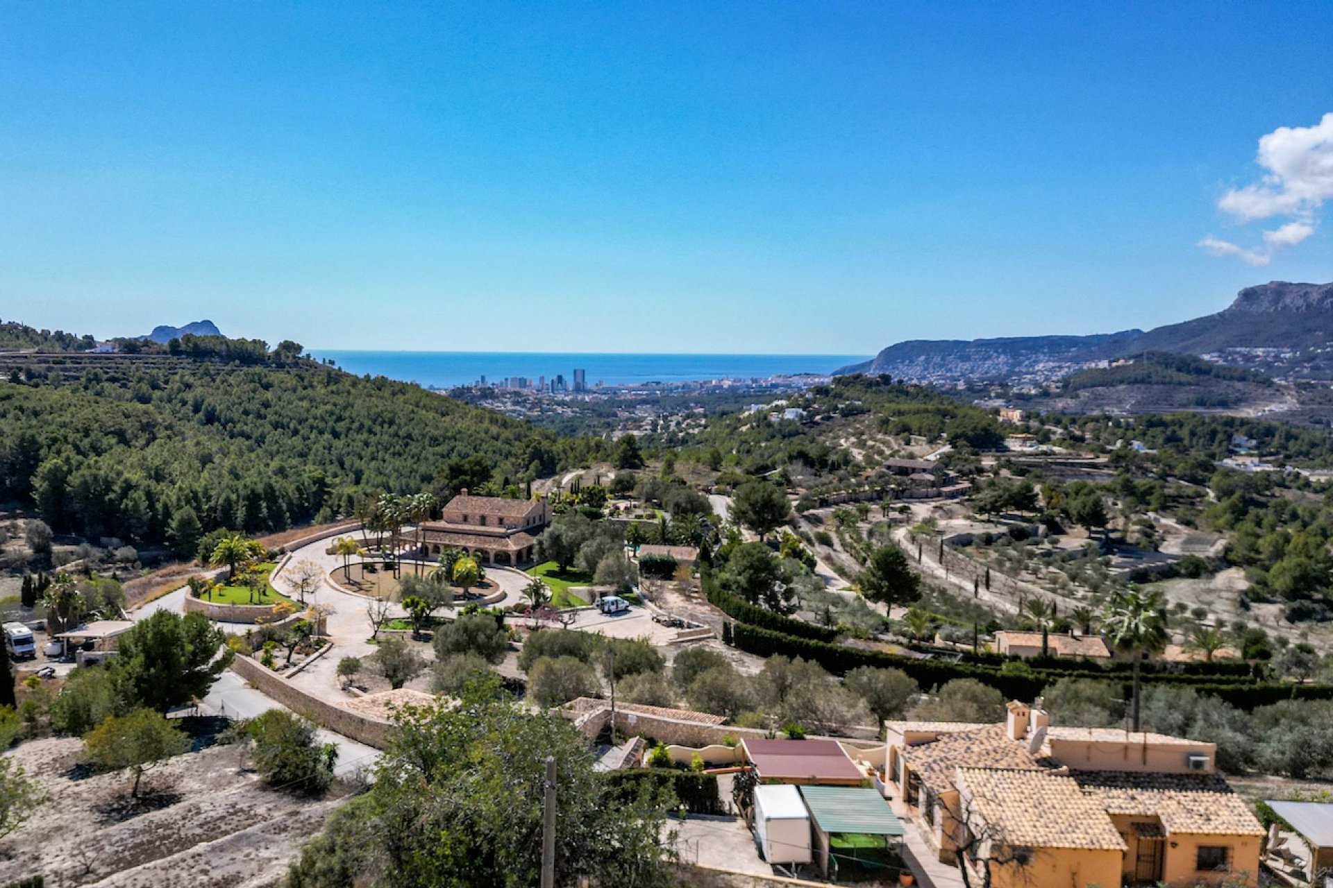 Resale - Villa -
Benissa - Partida Llenes