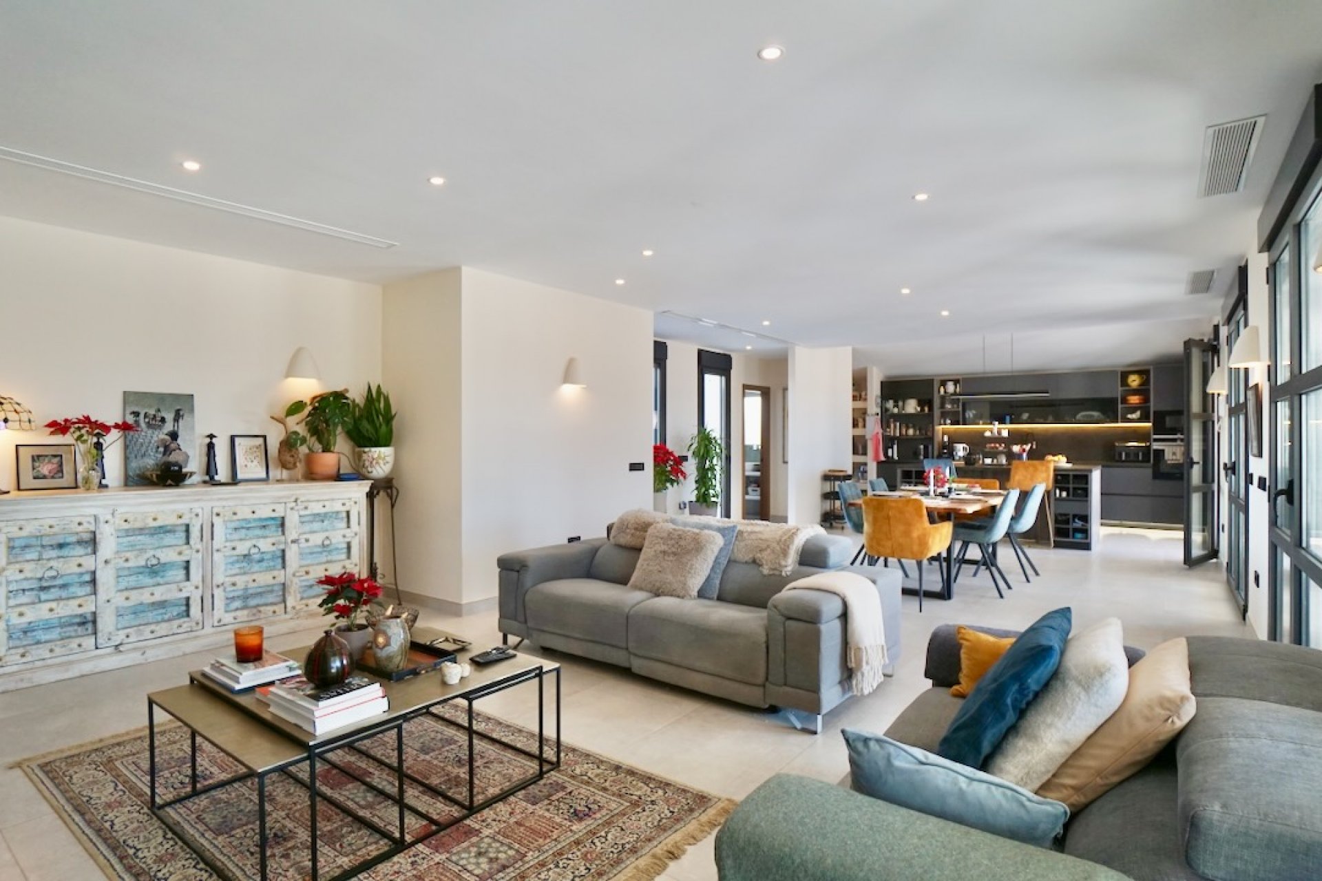 Resale - Villa -
Benissa - Partida Paratella