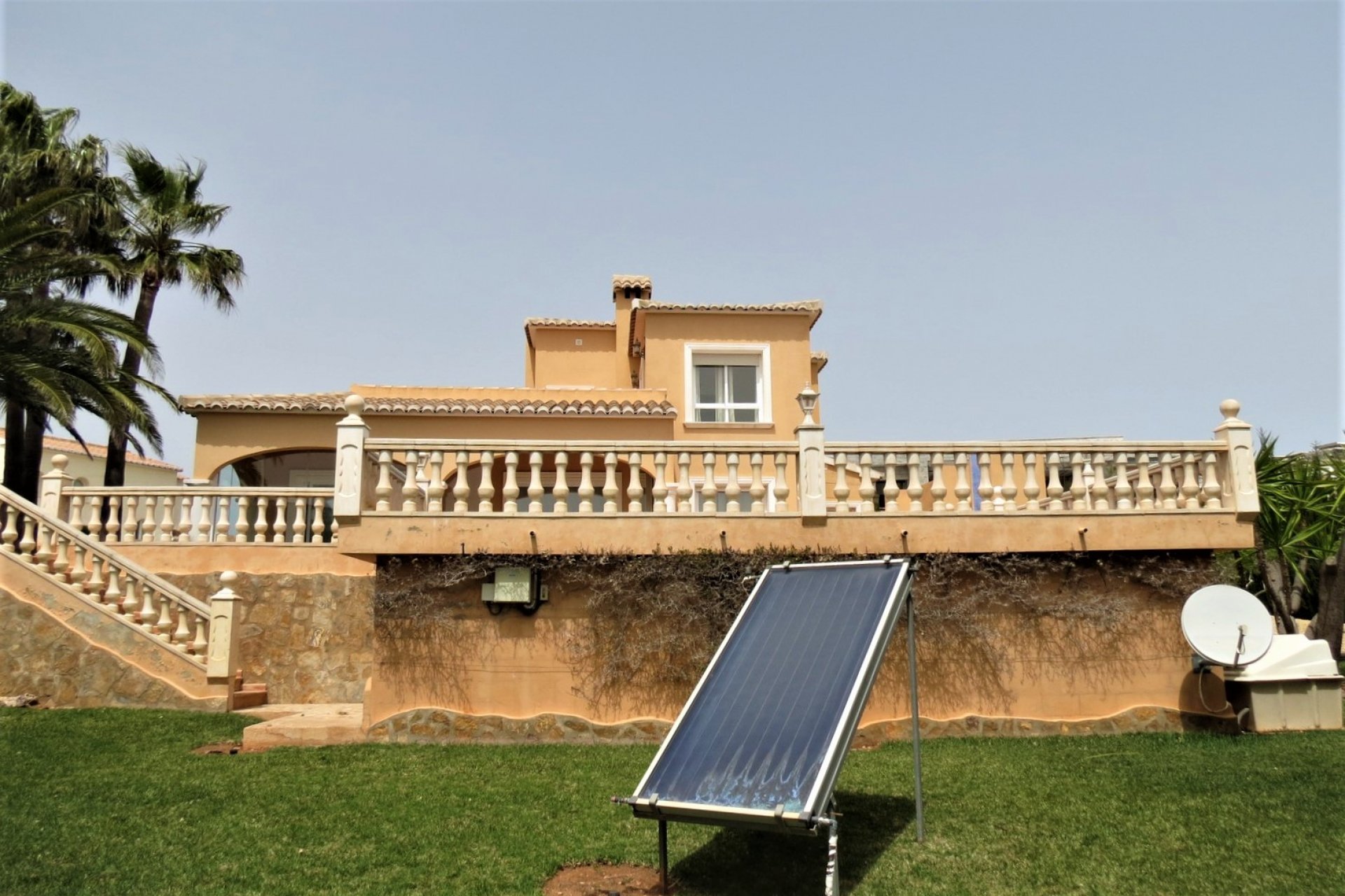 Resale - Villa -
Benitachell - Cumbre Del Sol