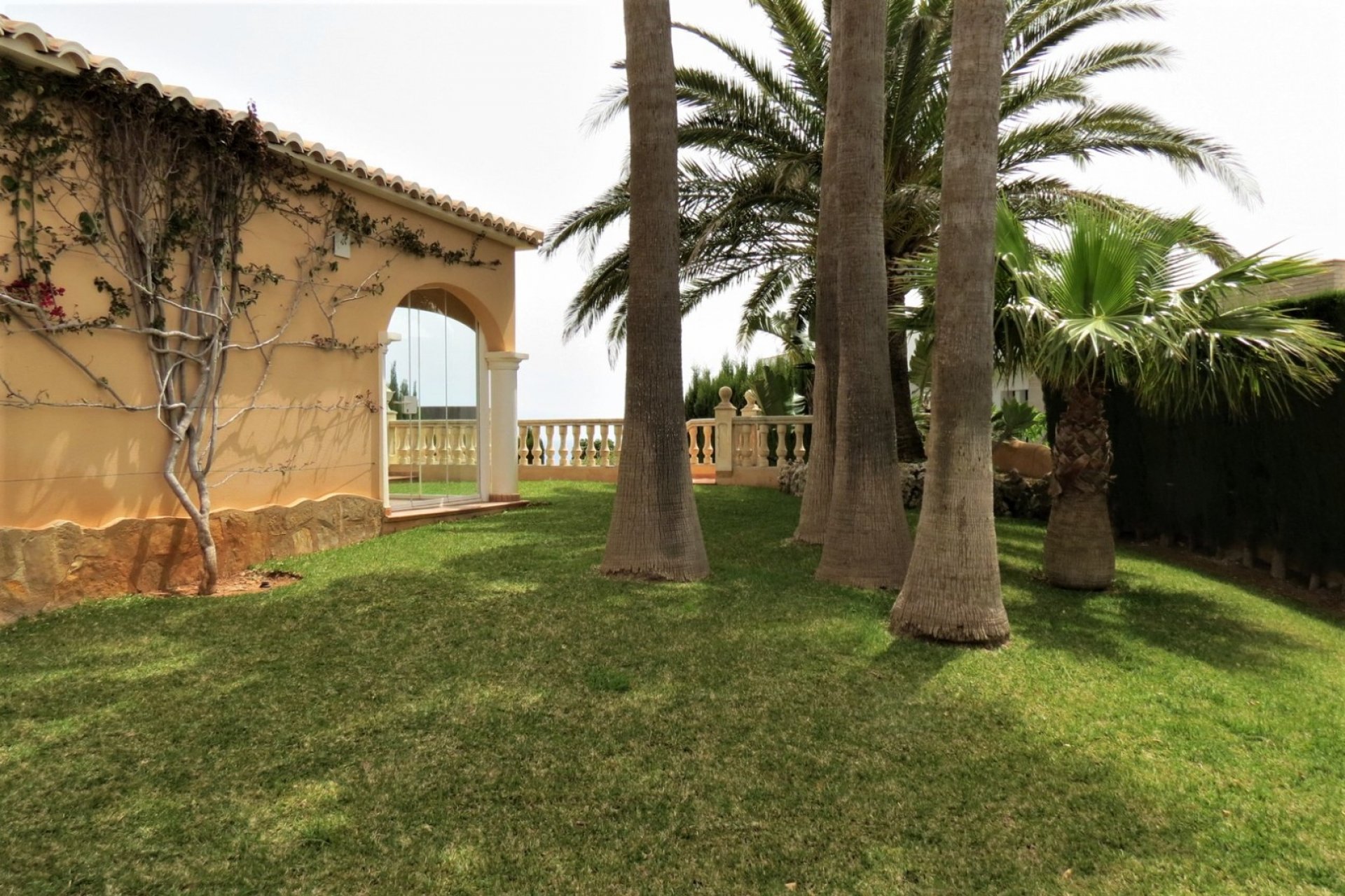 Resale - Villa -
Benitachell - Cumbre Del Sol