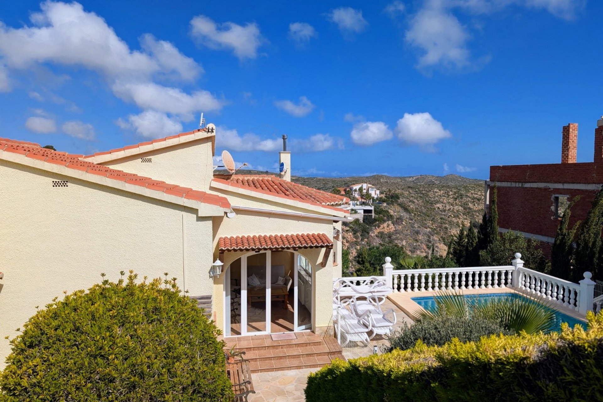 Resale - Villa -
Benitachell - Cumbre Del Sol