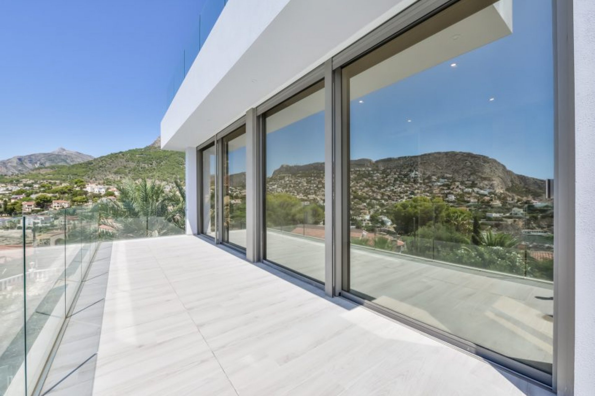 Resale - Villa -
Calpe - Tossal