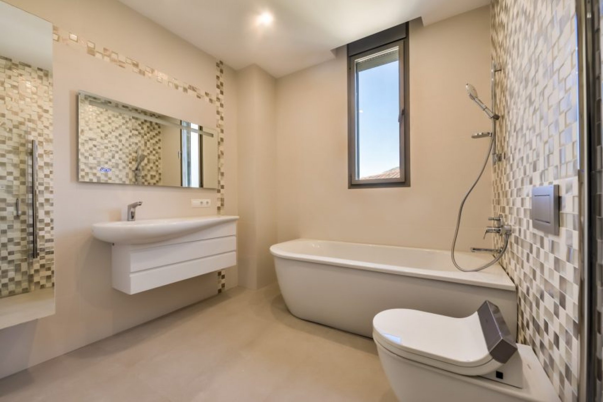 Resale - Villa -
Calpe - Tossal