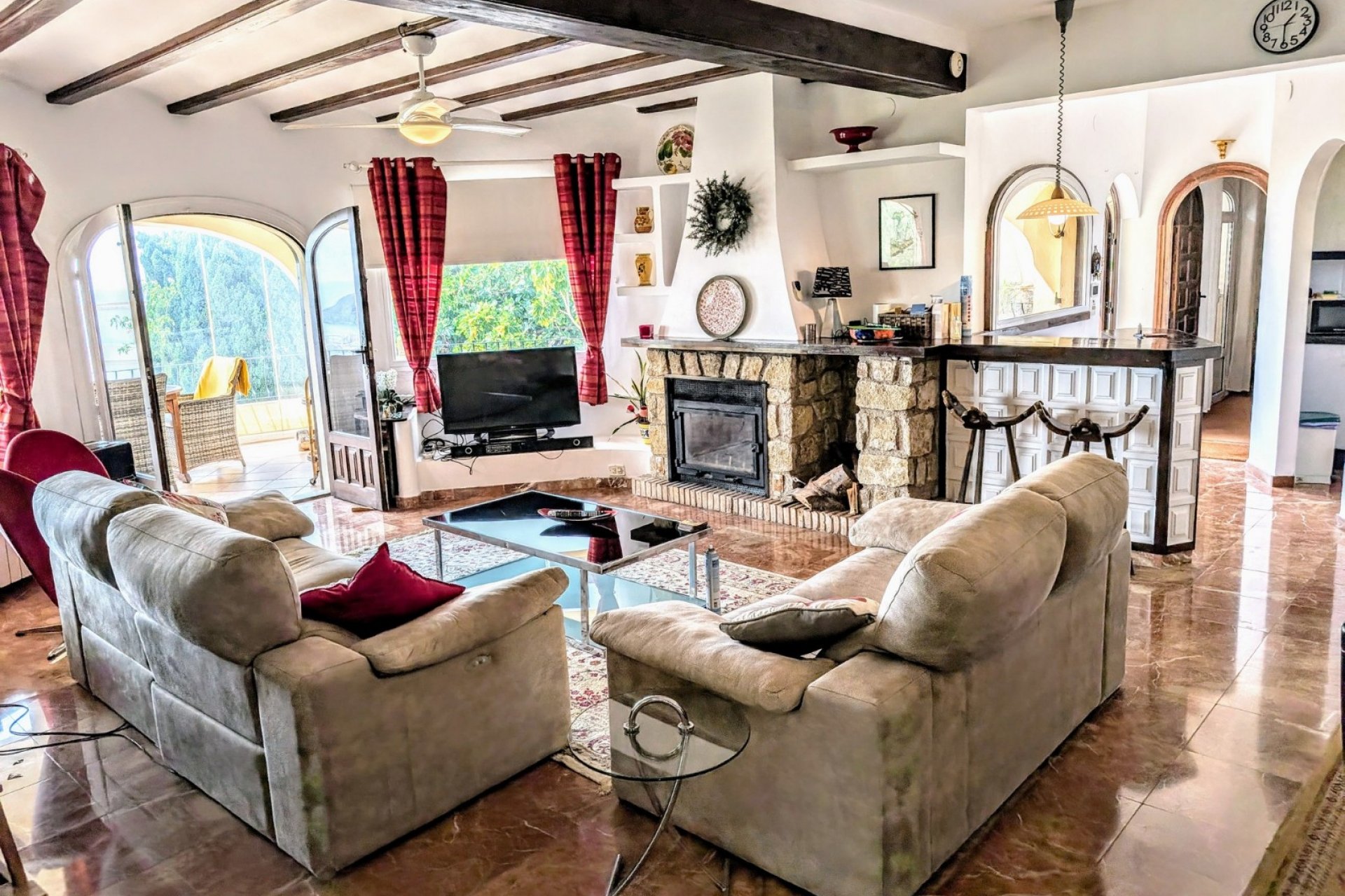 Resale - Villa -
Moraira - Benimeit